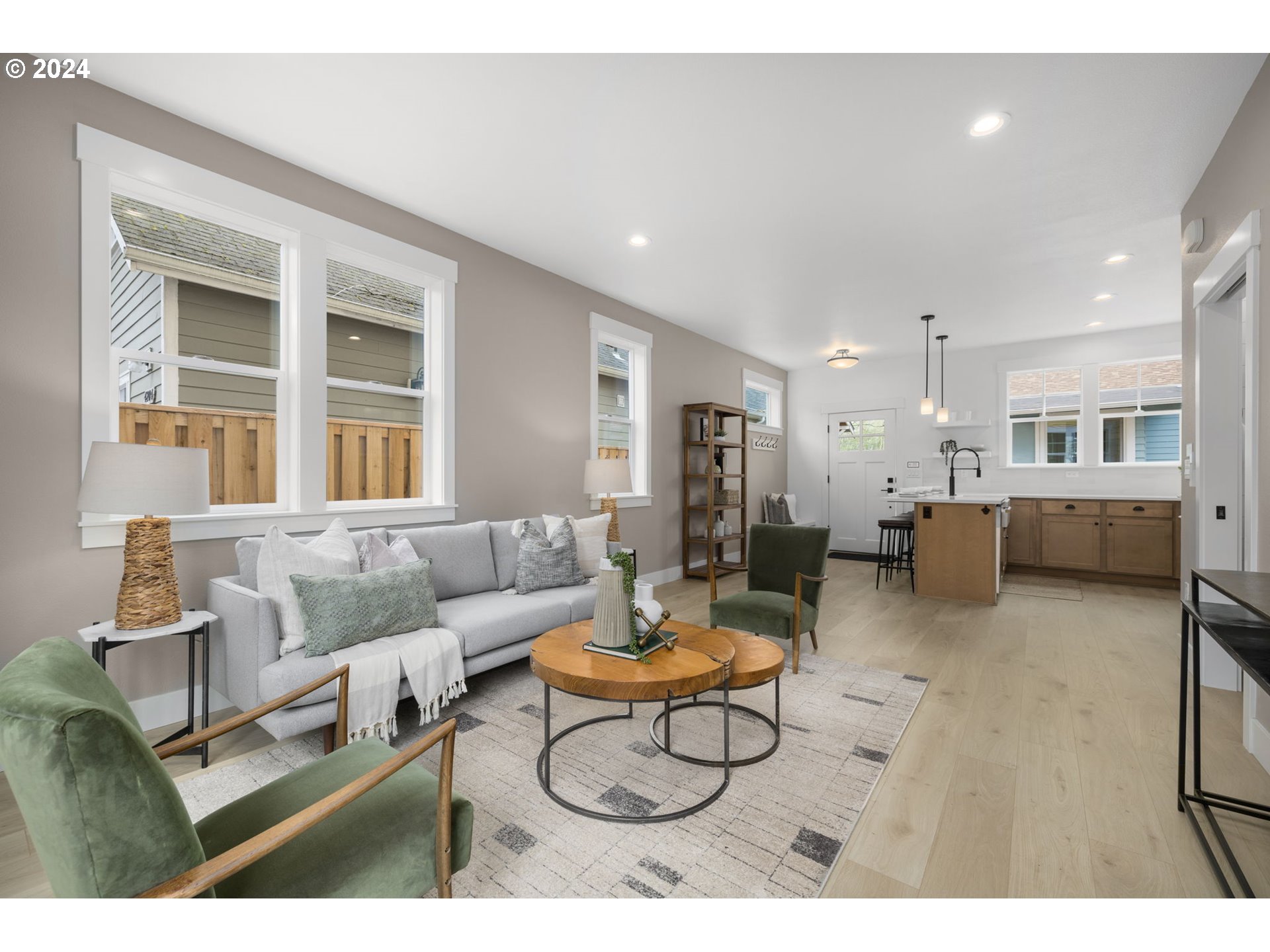 Photo #6: 24047936 Listing 
