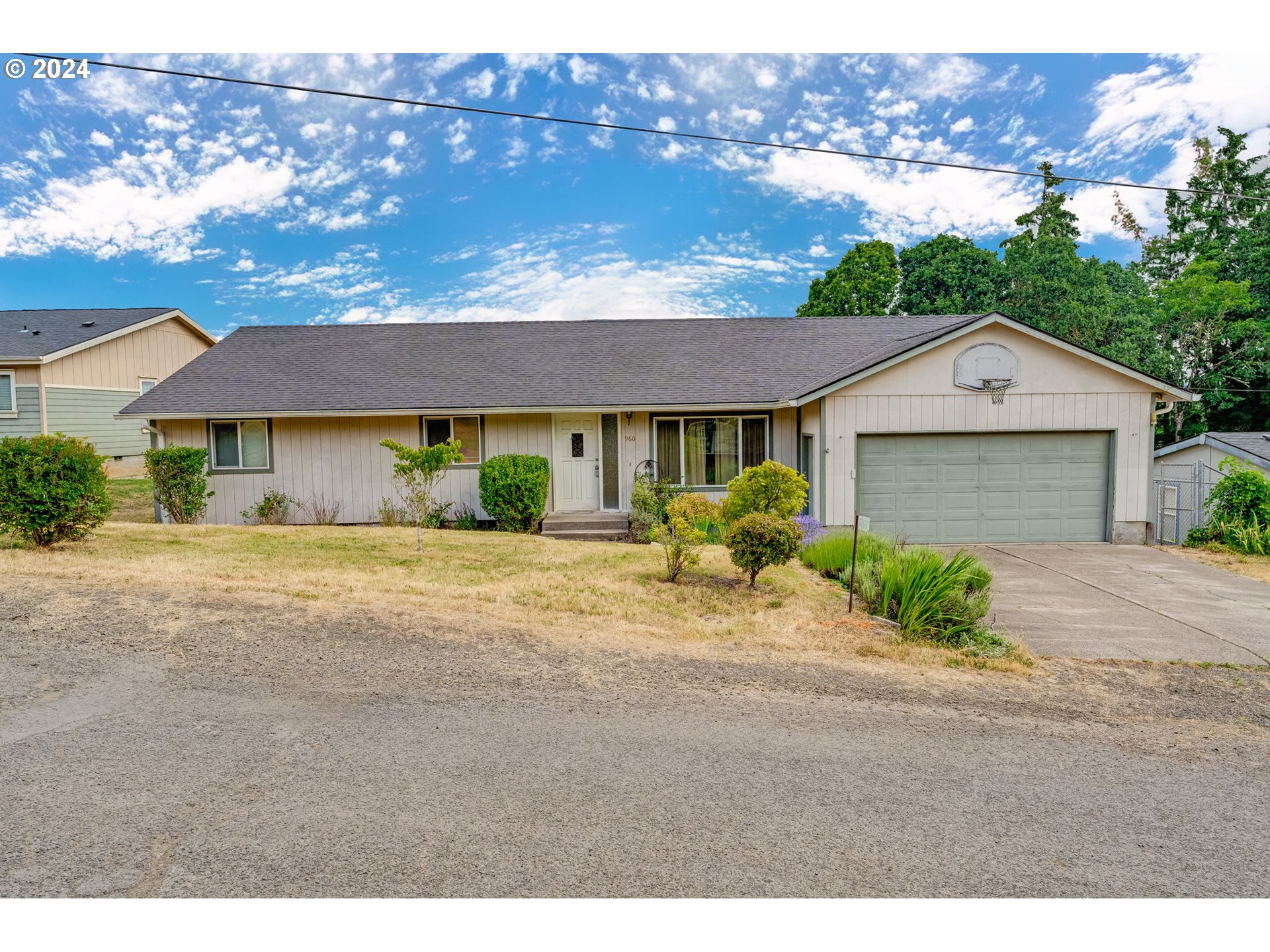 Photo of 960 HILL DR Willamina OR 97396