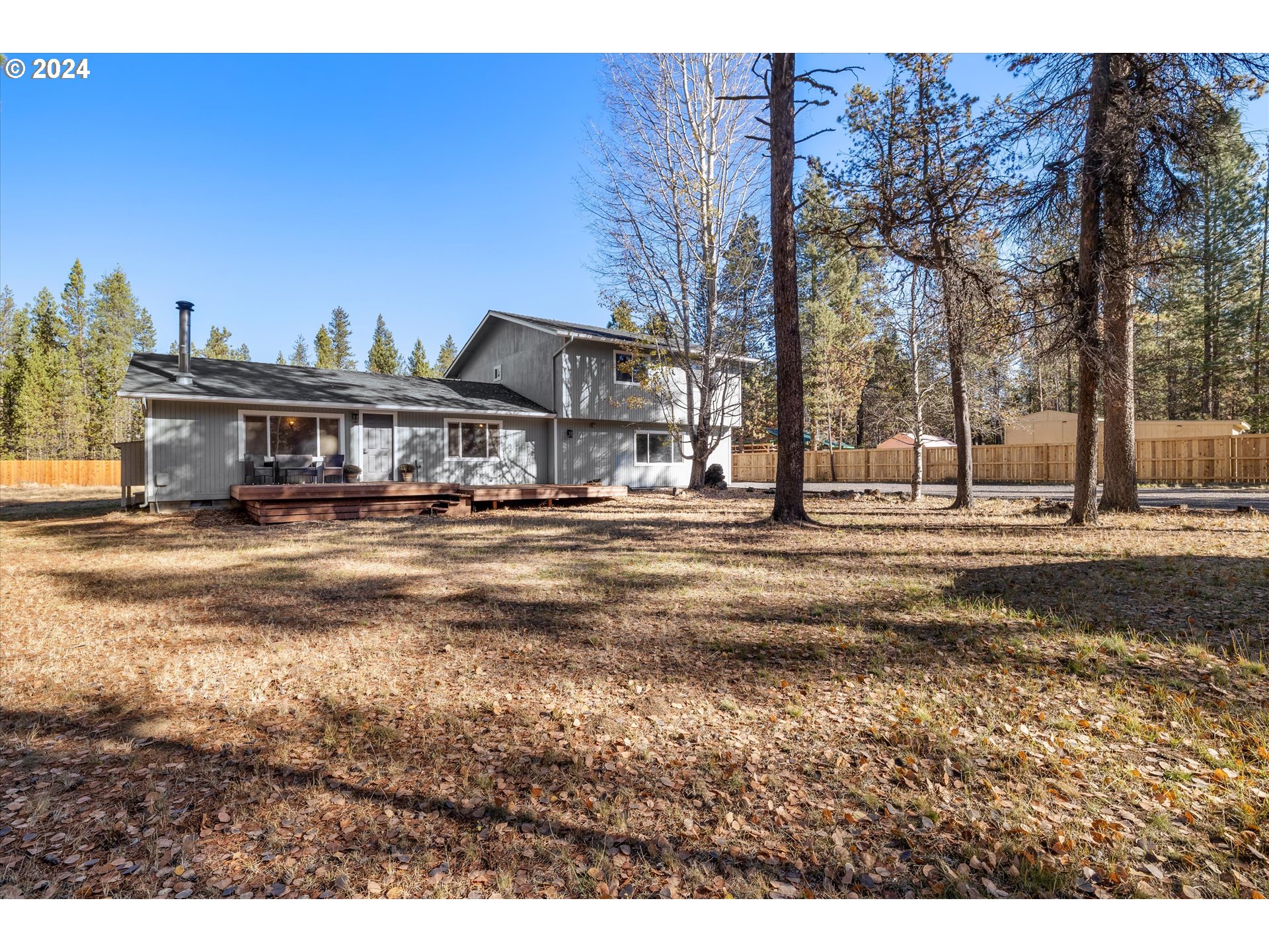 Photo of 17250 BEVERLY LN Bend OR 97707