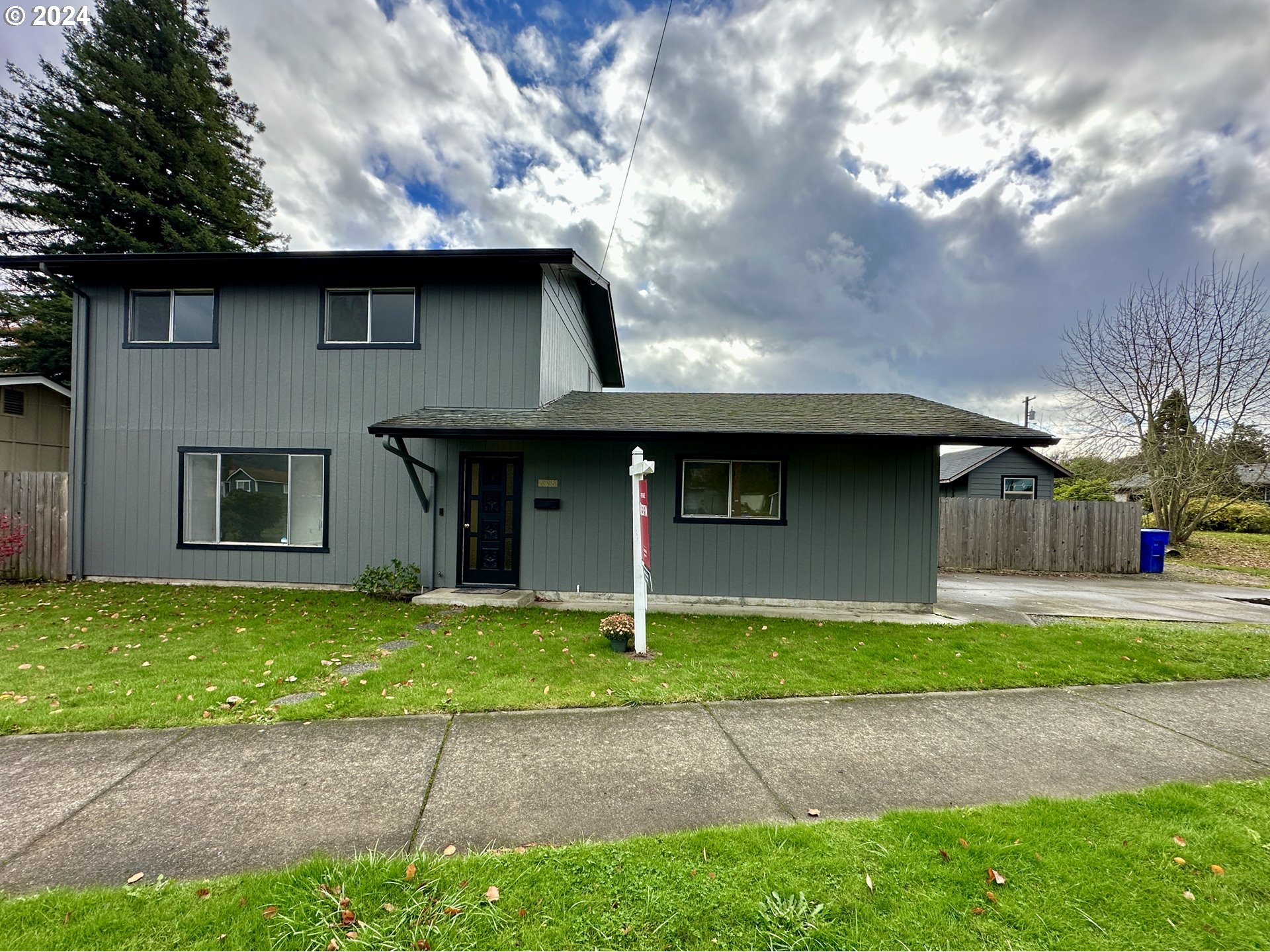 Photo of 898 MILL ST Kelso WA 98626