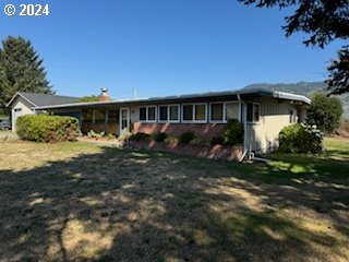 Photo of 15475 OCEANVIEW DR Brookings OR 97415