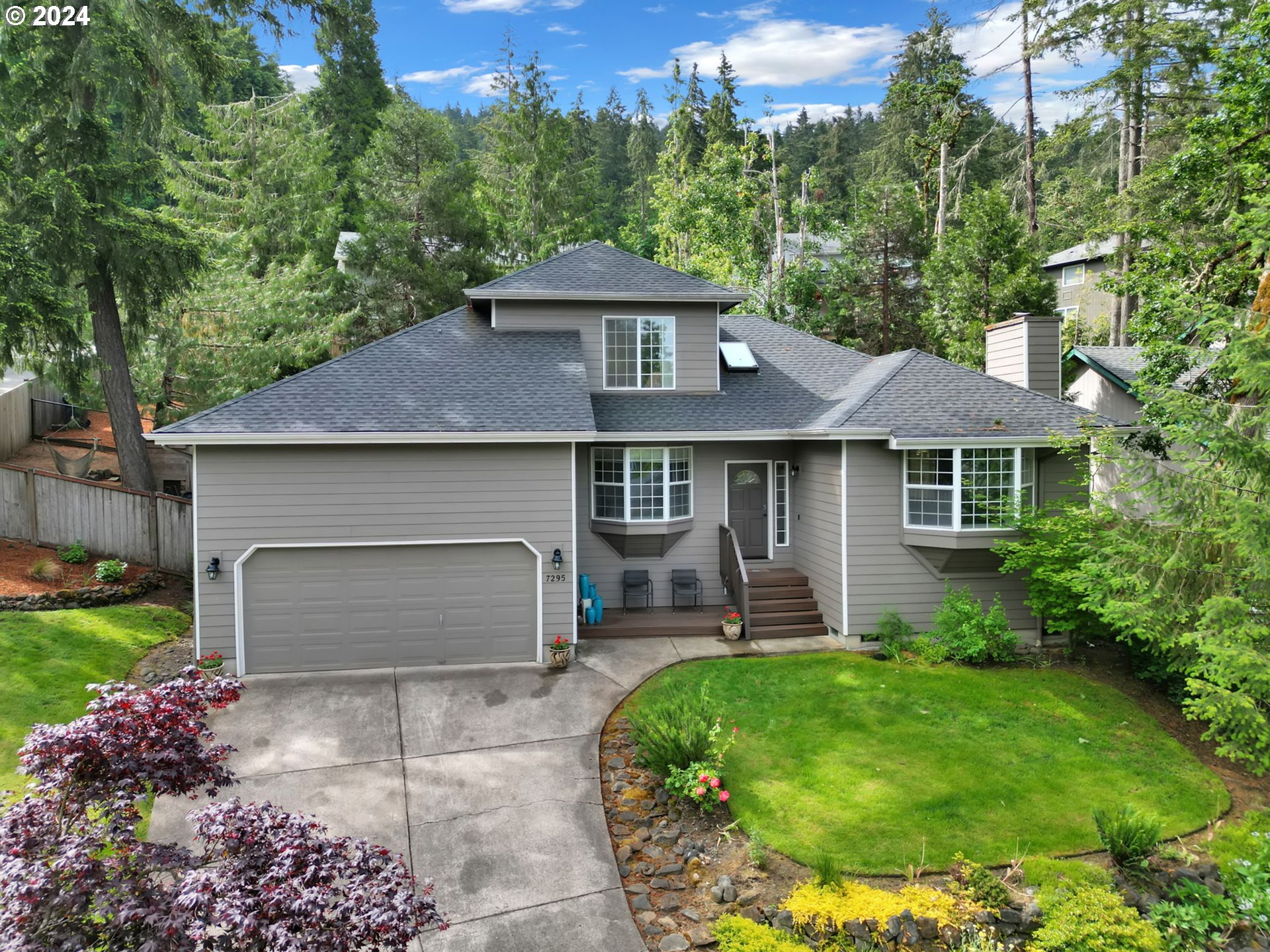 Stunning move-in ready home featuring a private primary suite with a walk in closet, high ceilings, and a beautiful backyard oasis. This charming residence boasts three bedrooms, two bathrooms, new flooring, and updated bathrooms. Enjoy cozy evenings by the wood fireplace or stay comfortable year-round with forced air and AC. With a four-year-old roof and situated on a corner lot, this home offers both style and practicality.