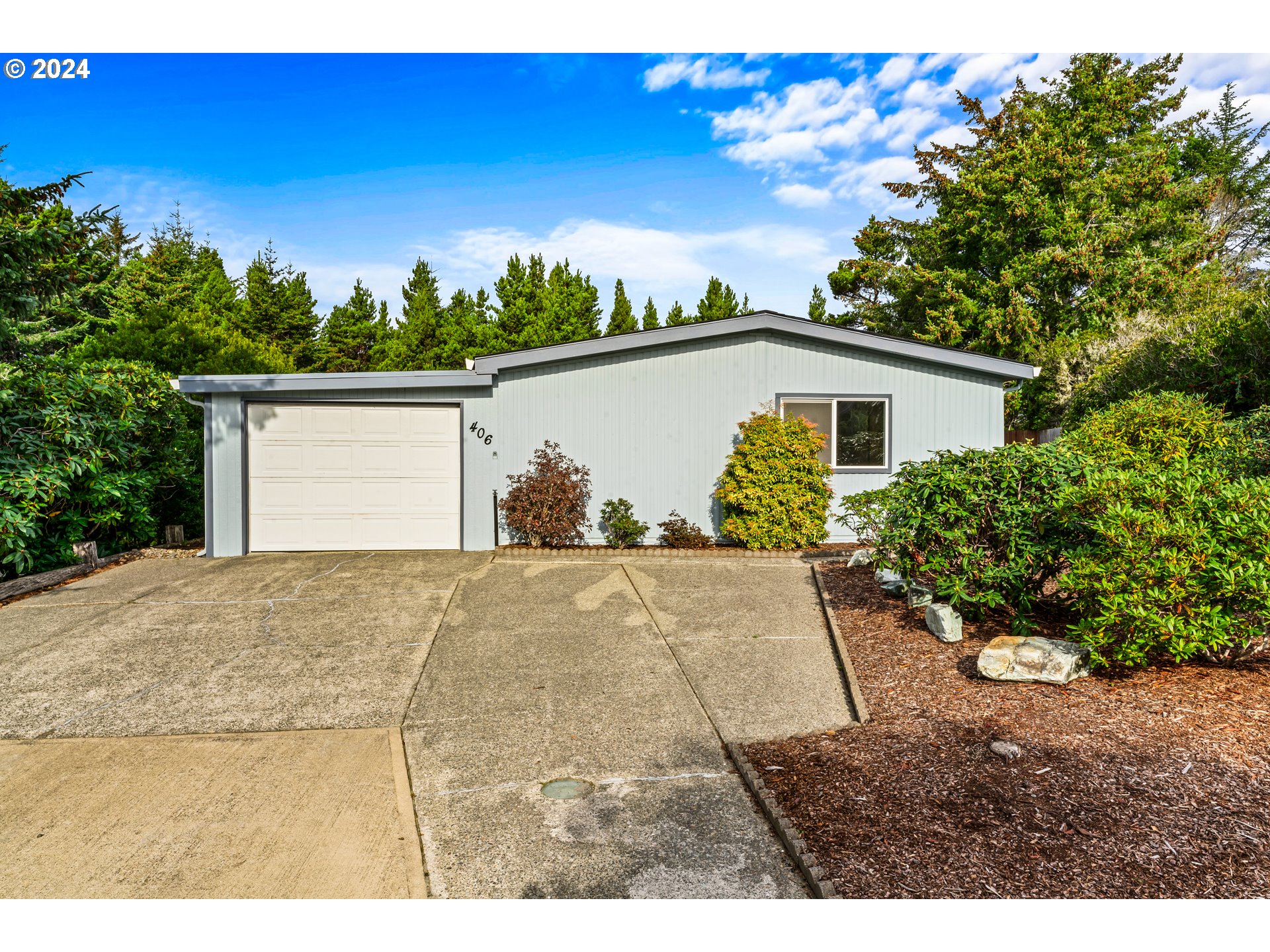 Photo of 1600 RHODODENDRON DR Florence OR 97439