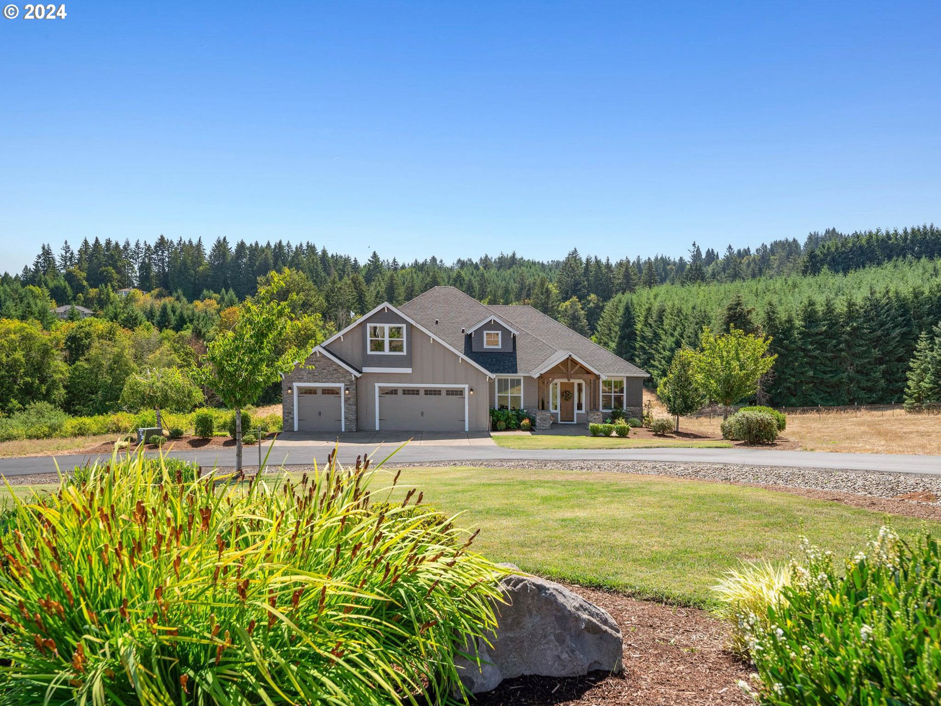 Photo of 36000 VIEWRIDGE LN Hillsboro OR 97123