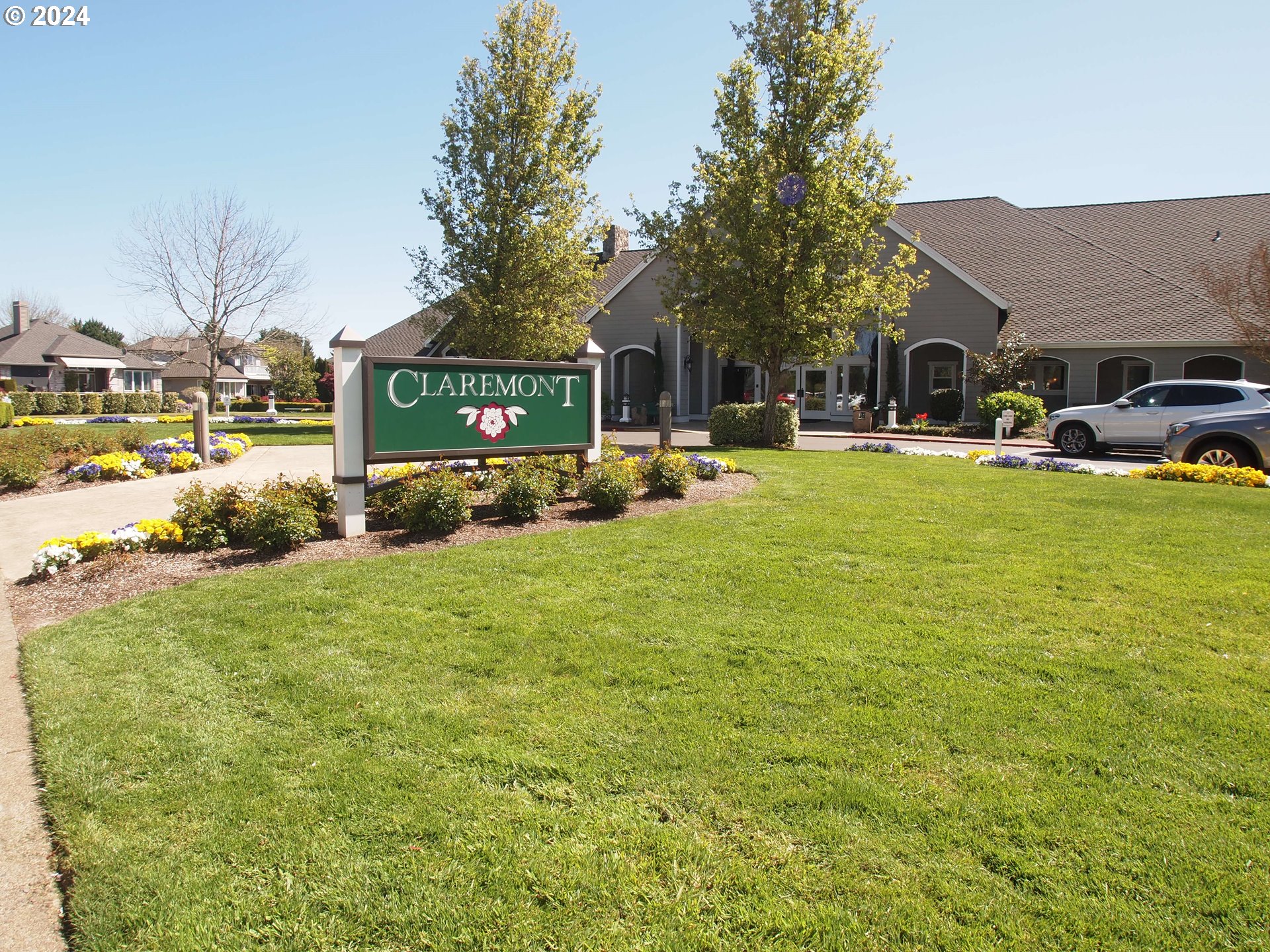 Photo #5: 24067079 Listing 