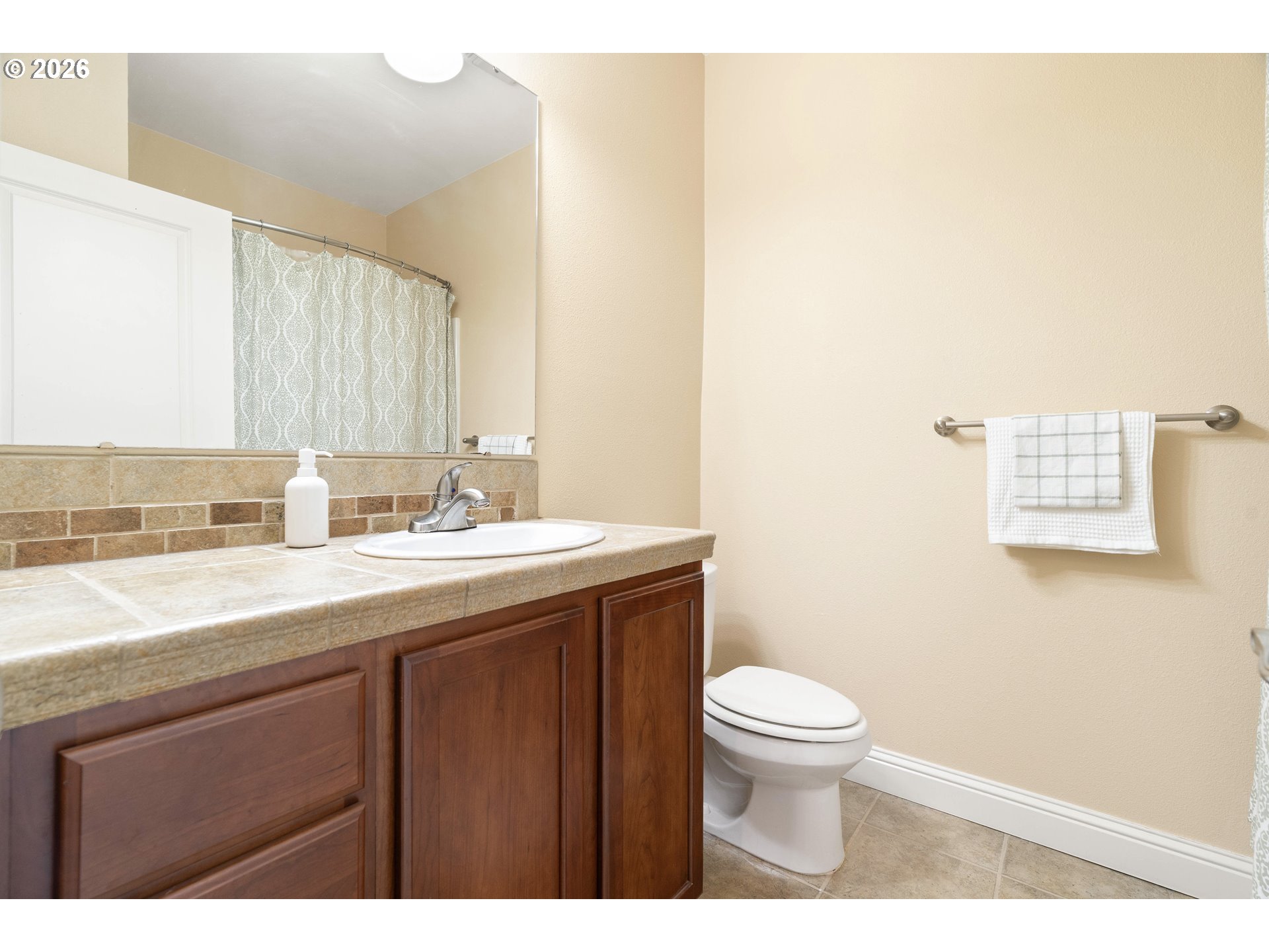 Photo #27: 240684064 Listing: Photo #27