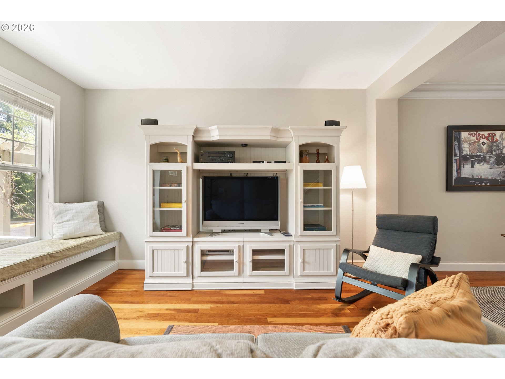 Photo #9: 240684064 Listing: Photo #9