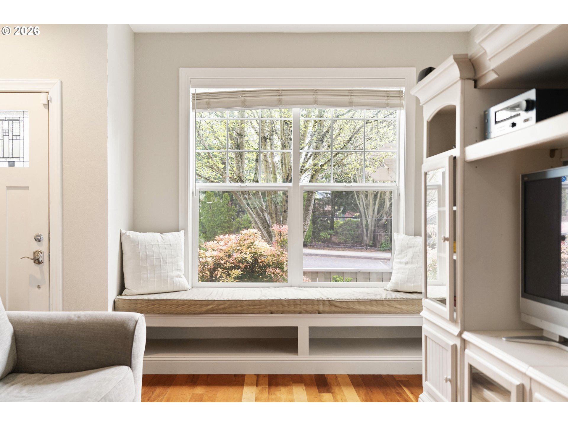 Photo #11: 240684064 Listing: Photo #11