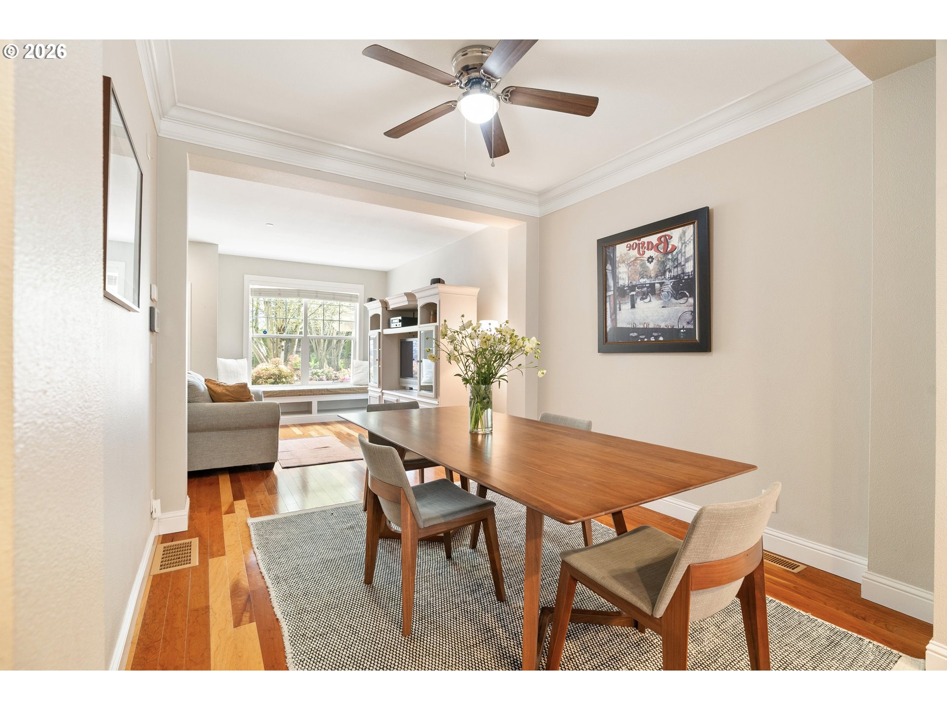 Photo #8: 240684064 Listing: Photo #8