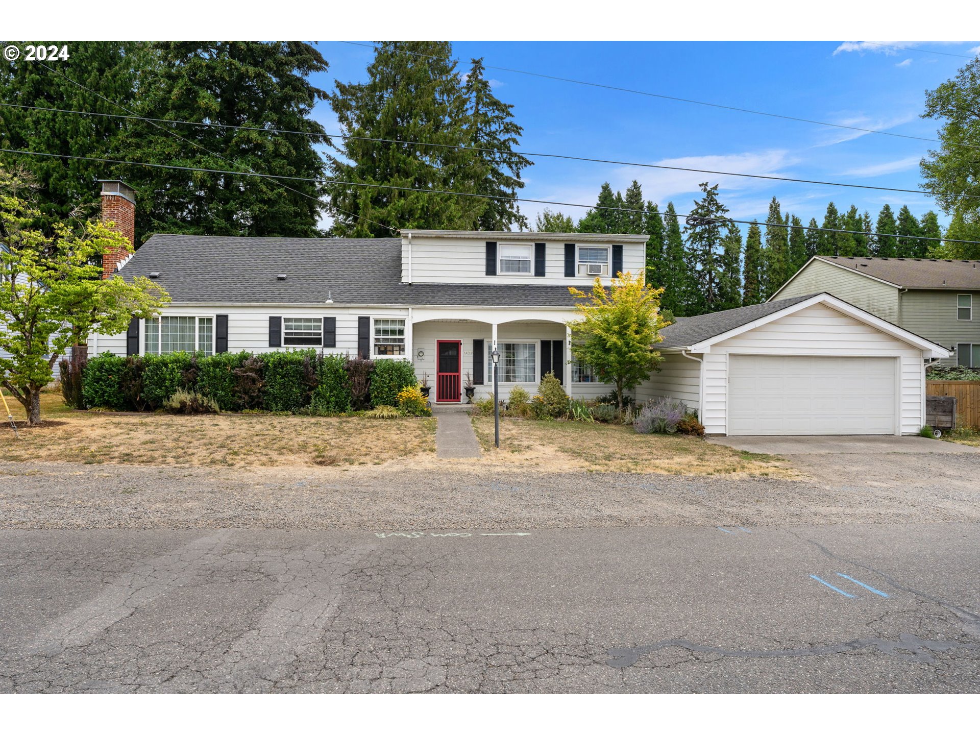 Photo of 12770 VERNIE AVE Milwaukie OR 97222