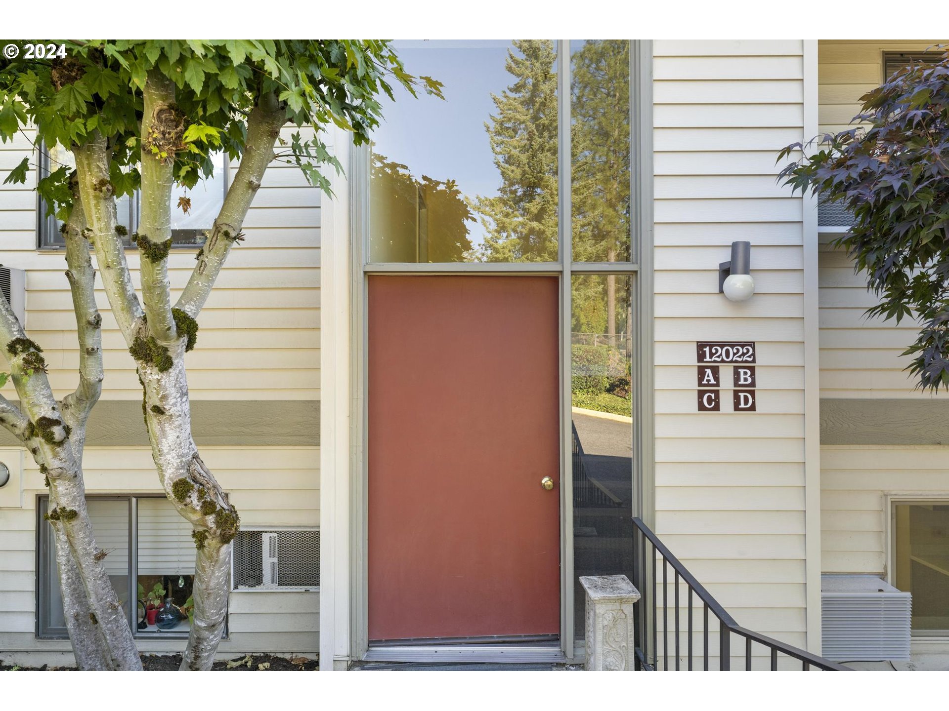 Photo #6: 24070709 Listing 