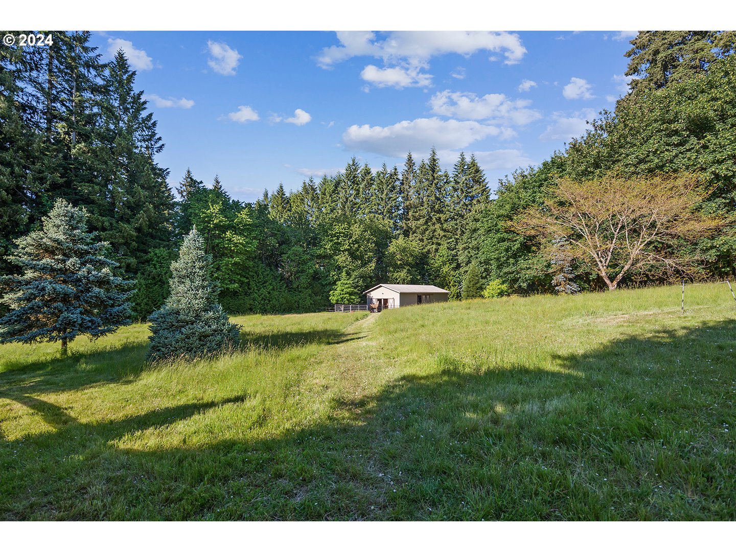 23304 NW Maplecrest Rd, Ridgefield, WA 98642