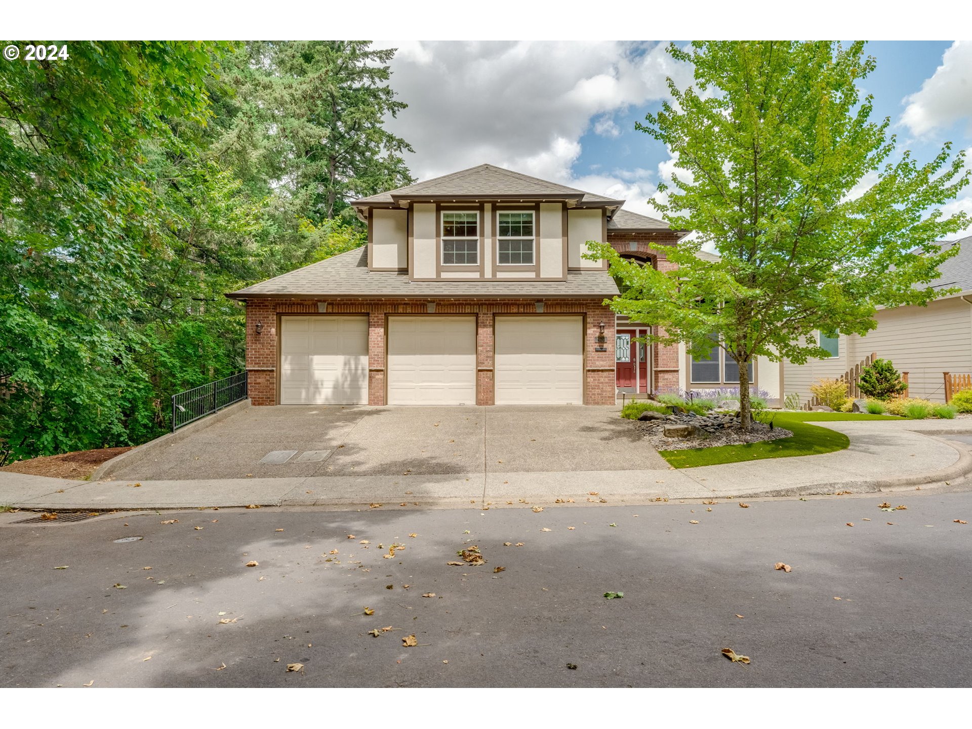 Photo of 7904 RED SUNSET LN Beaverton OR 97007