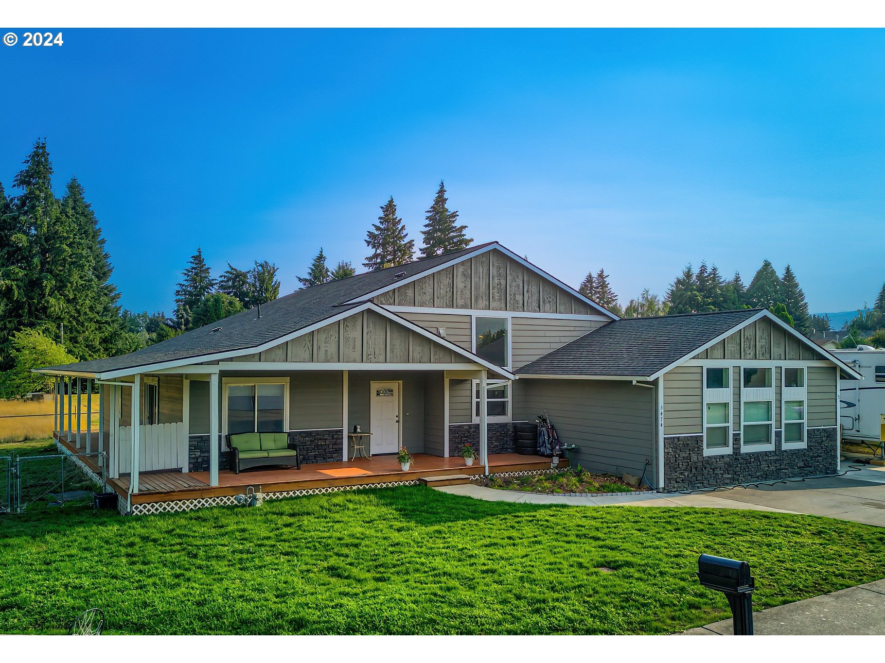 Photo of 3474 Foster CT Hood River OR 97031