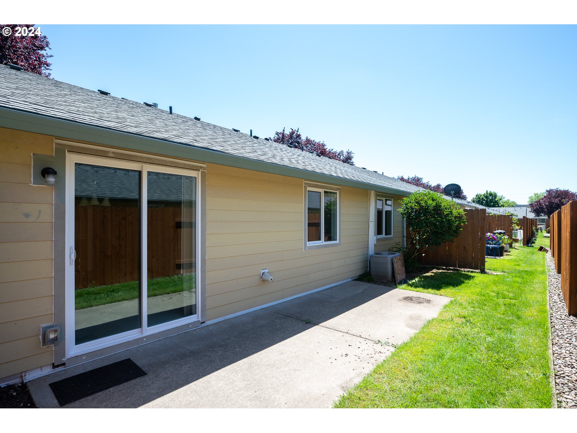 Photo #5: 24085267 Listing 