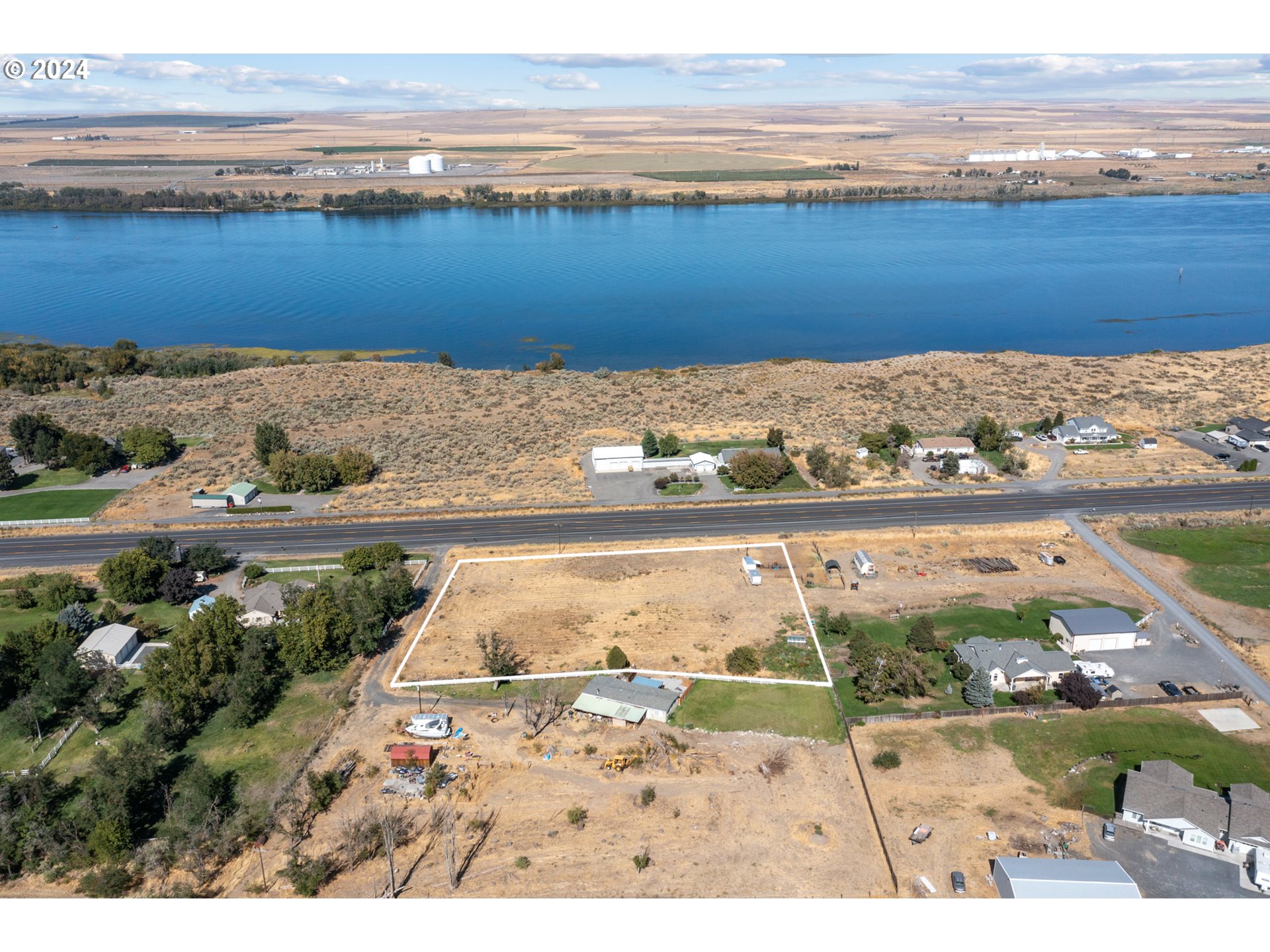 Photo of 000 LEE ESTATES LN Umatilla OR 97882