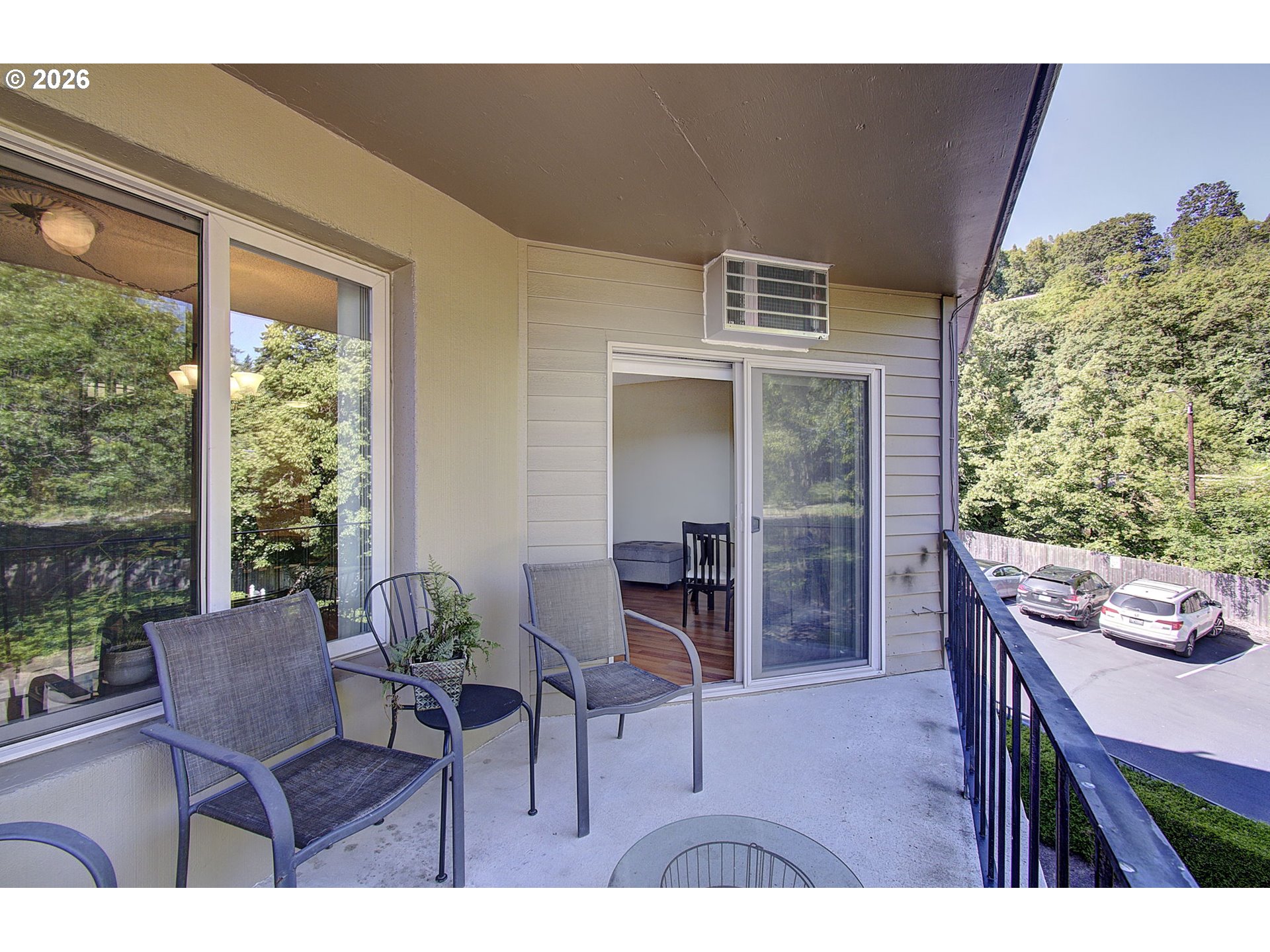 Photo #3: 240909979 Listing: Photo #3