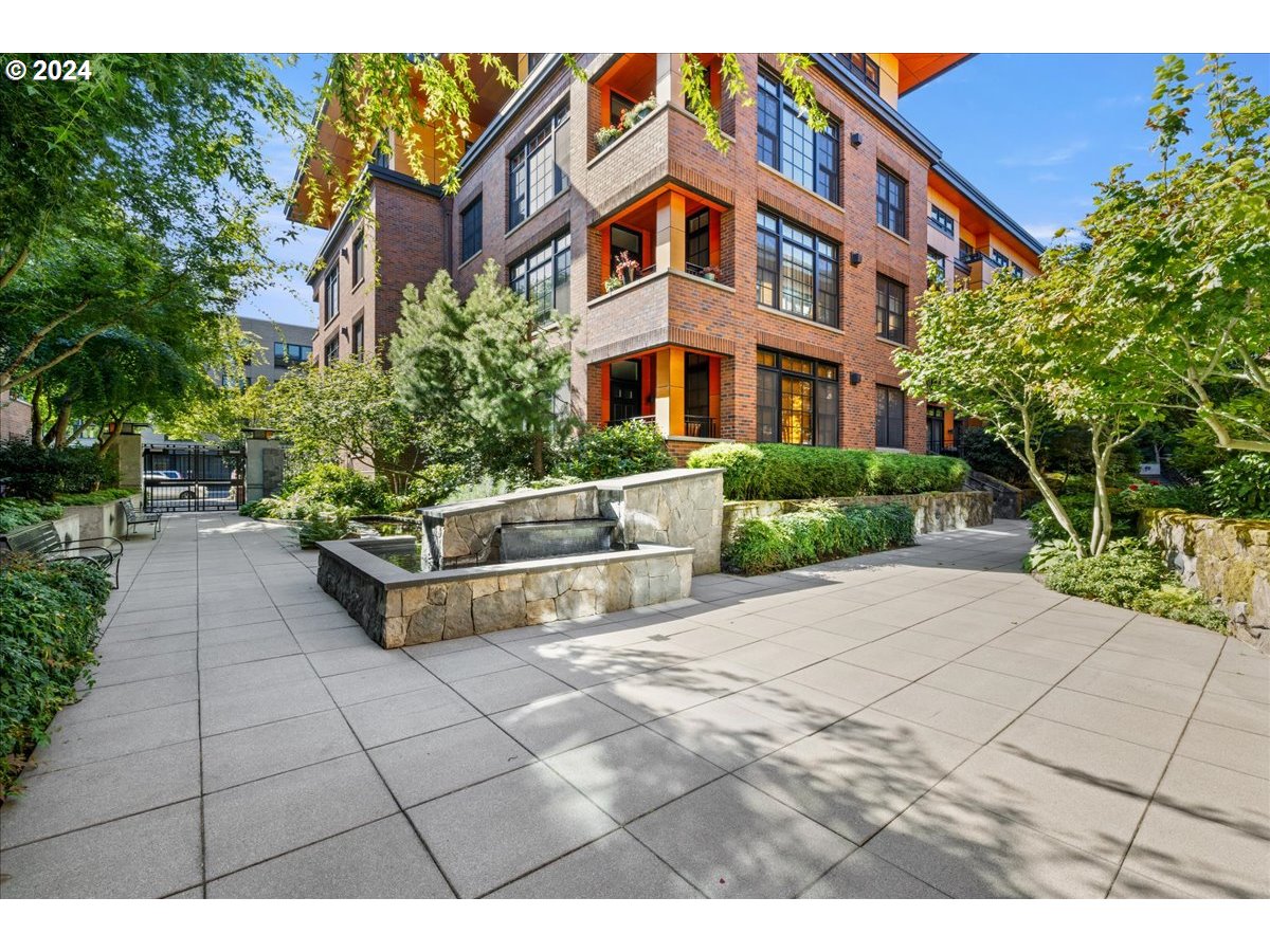 Photo #3: 24091314 Listing 