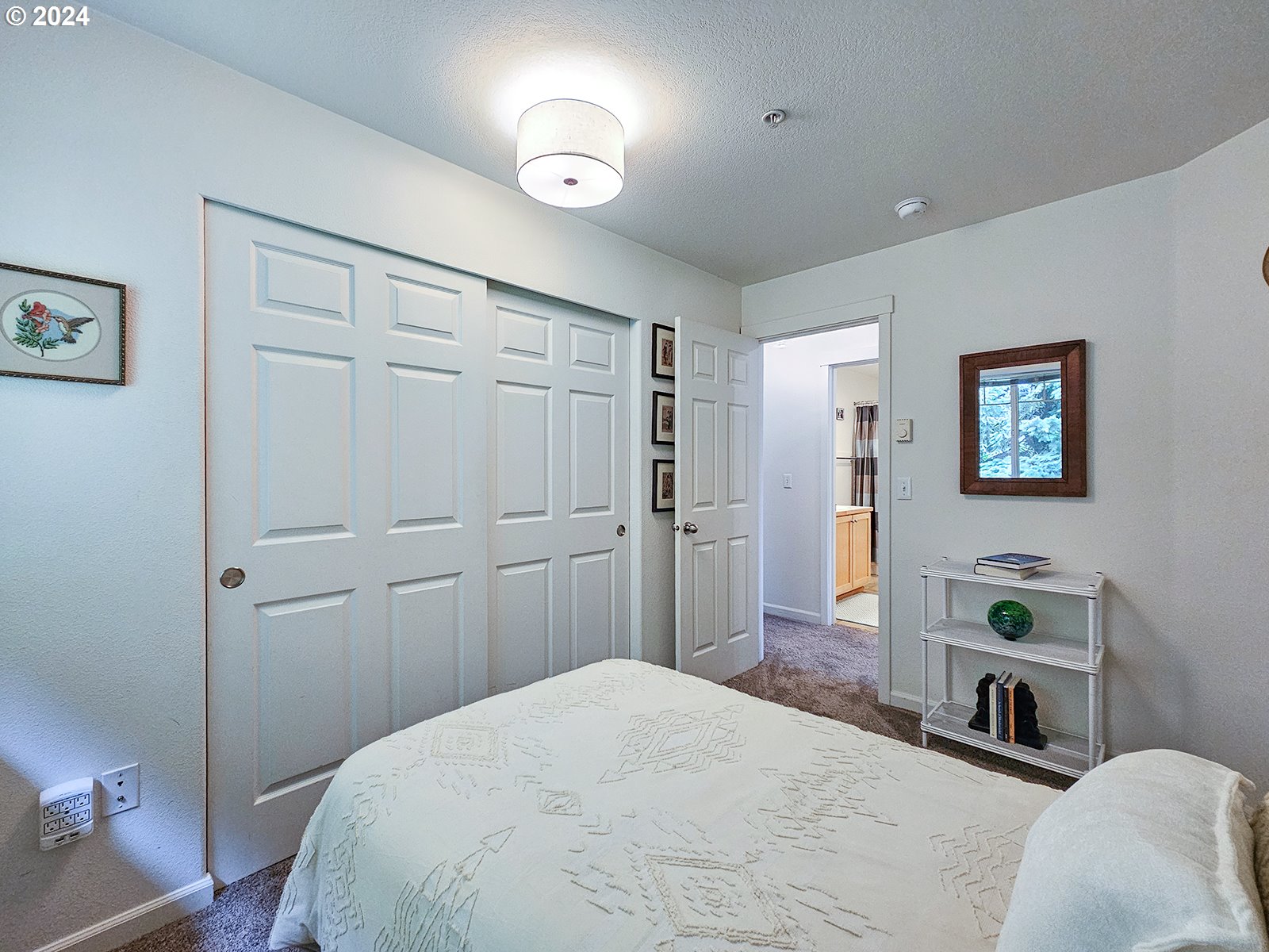 Photo #2: 24091715 Listing 