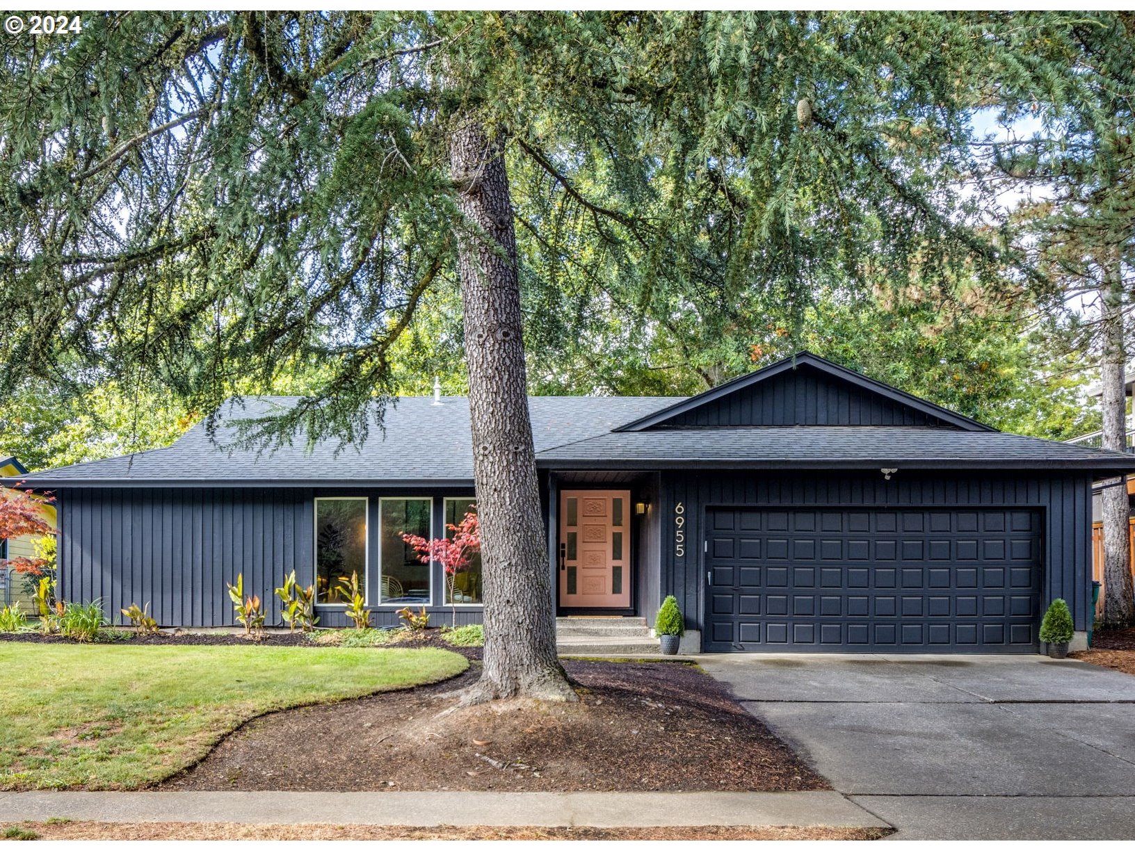 Photo of 6955 HYLAND WAY Beaverton OR 97008