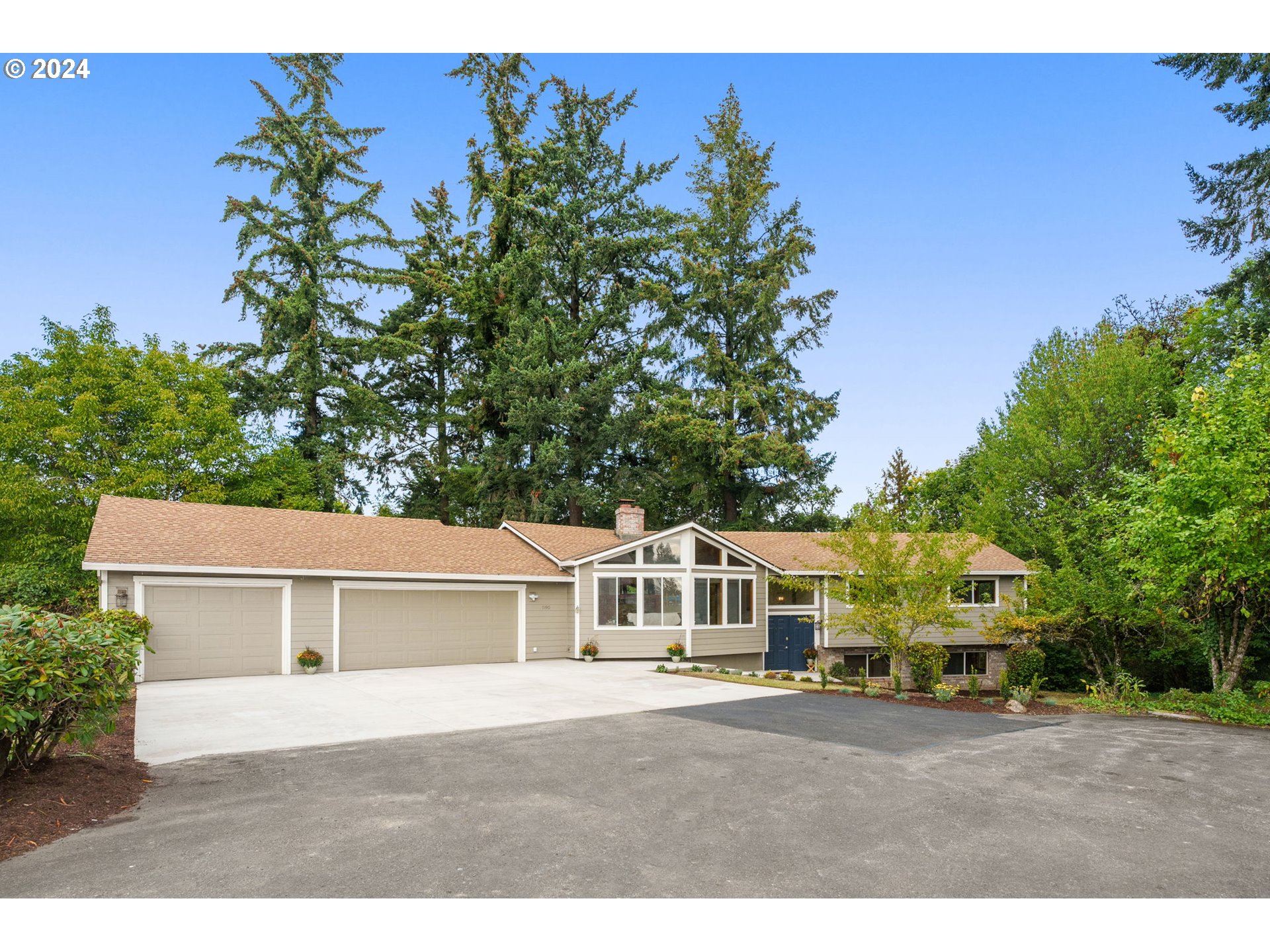 Photo of 890 25TH CT Hillsboro OR 97123