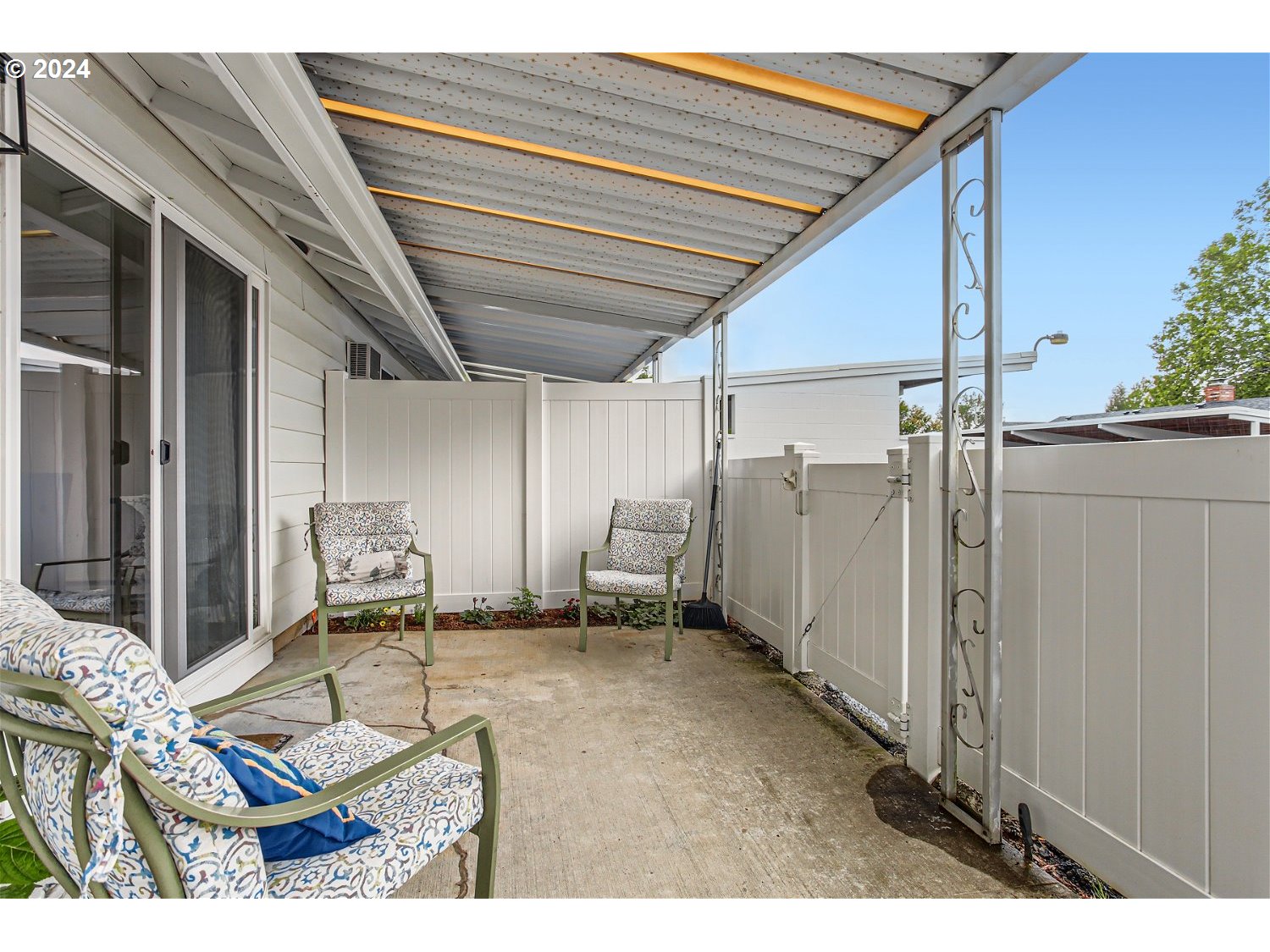 Photo #6: 24106536 Listing 