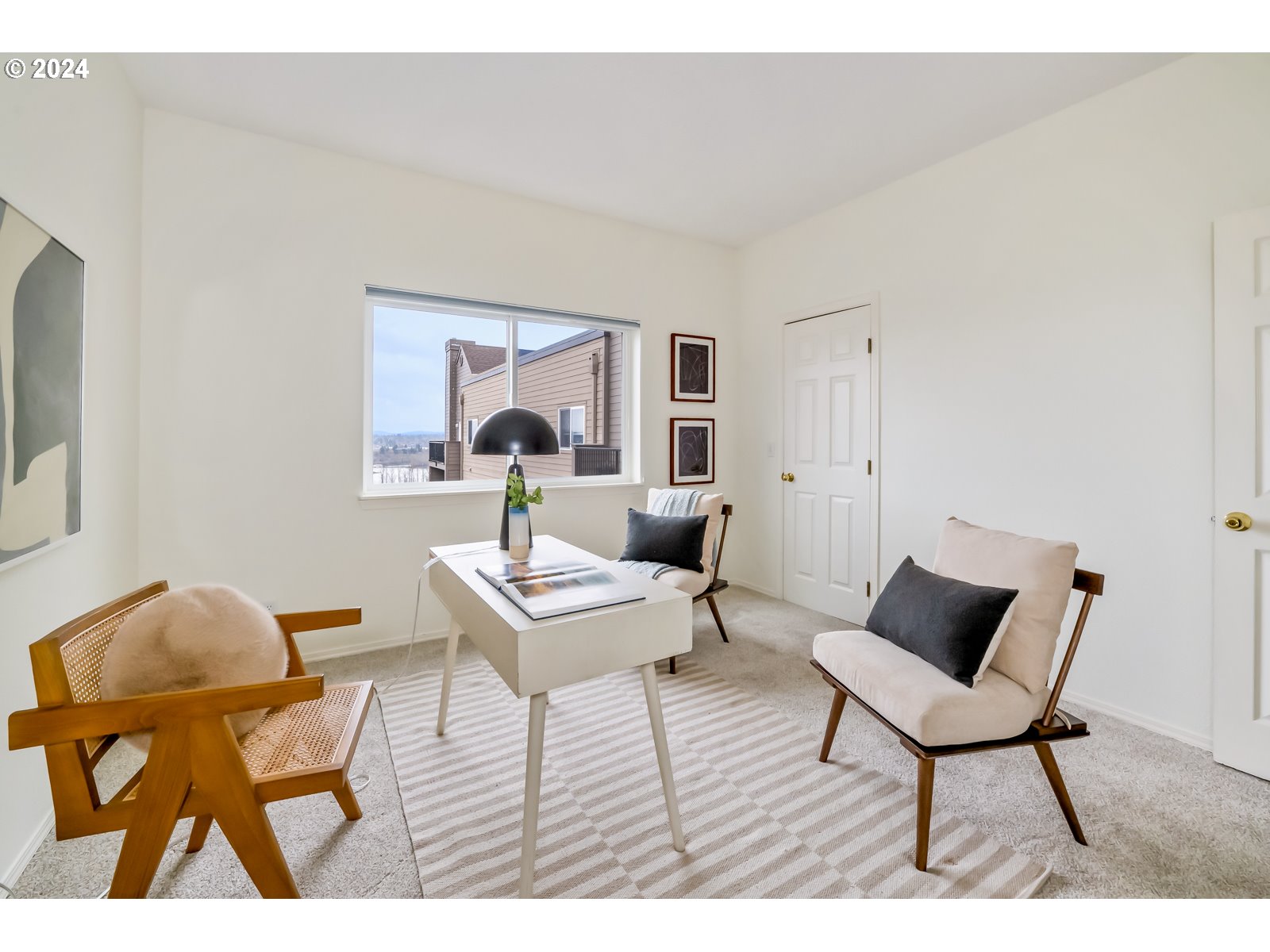 Photo #4: 24109645 Listing 