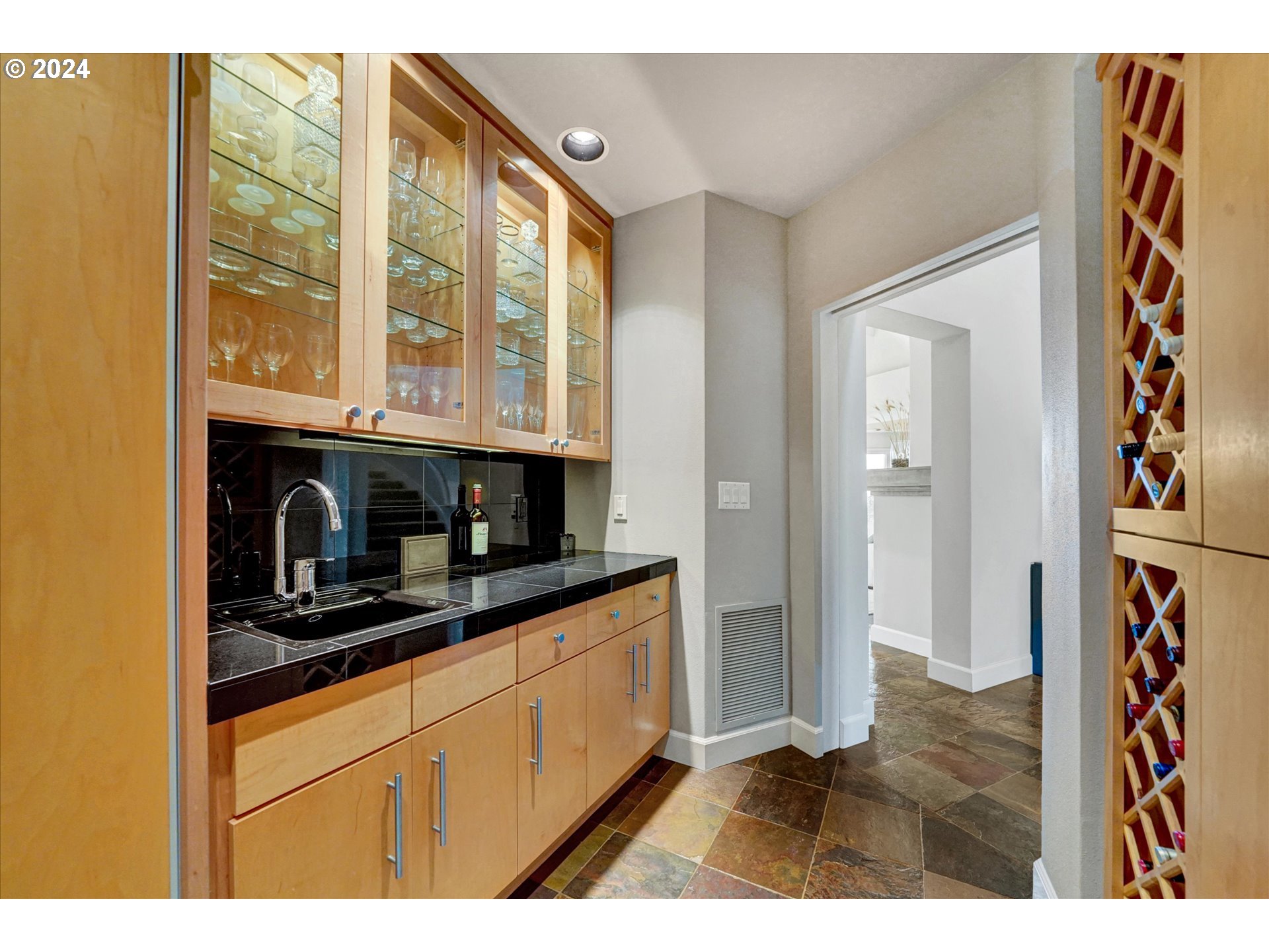 18200 NE SUNRISE PEAKS LN, Hillsboro, OR, 97123