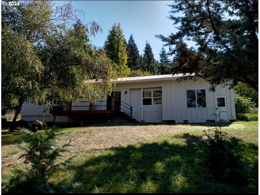 Photo of 87040 CEDAR FLAT RD Springfield OR 97478