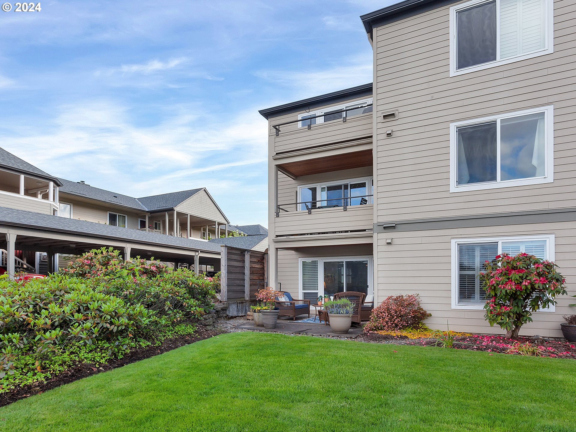 Photo #5: 24126322 Listing 