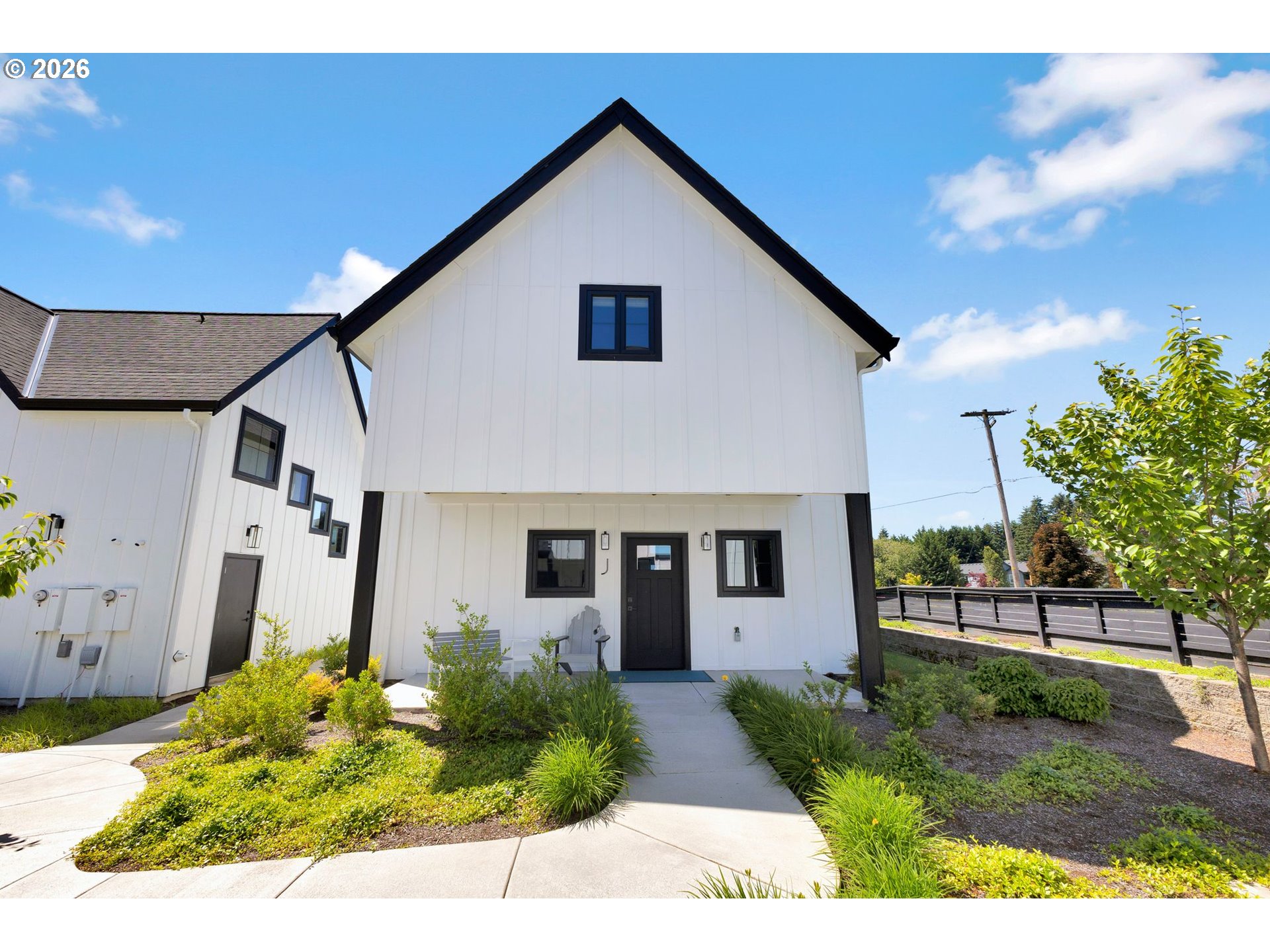 Photo #3: 241299982 Listing: Photo #3
