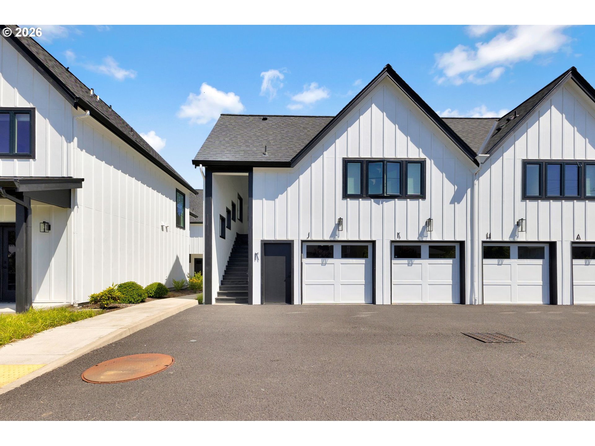 Photo #5: 241299982 Listing: Photo #5