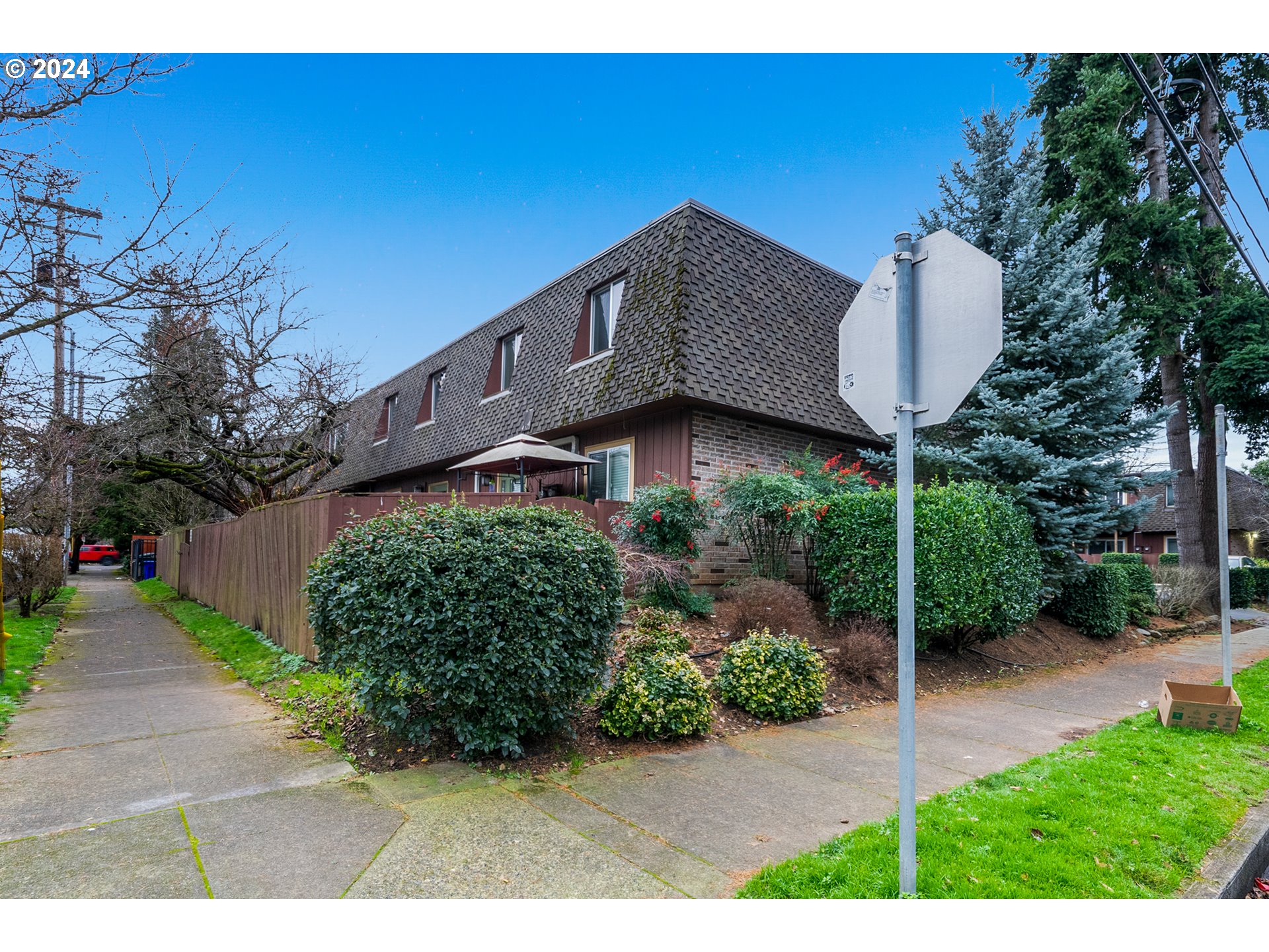 Photo #2: 24131254 Listing 