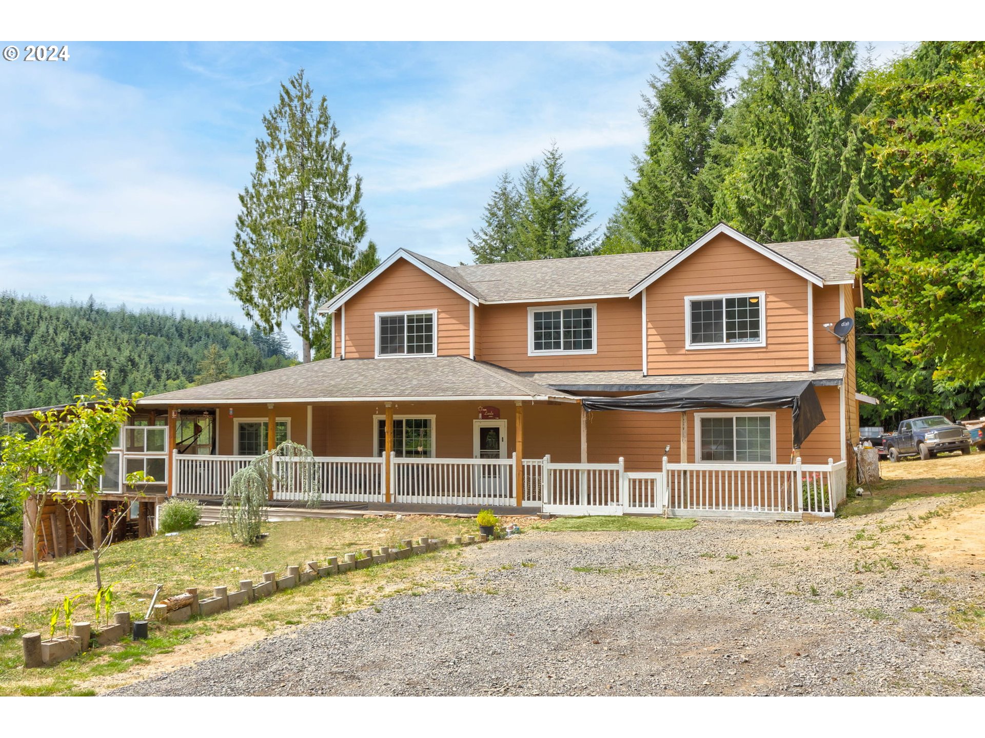 Photo of 1407 SLIDE CREEK RD Longview WA 98632