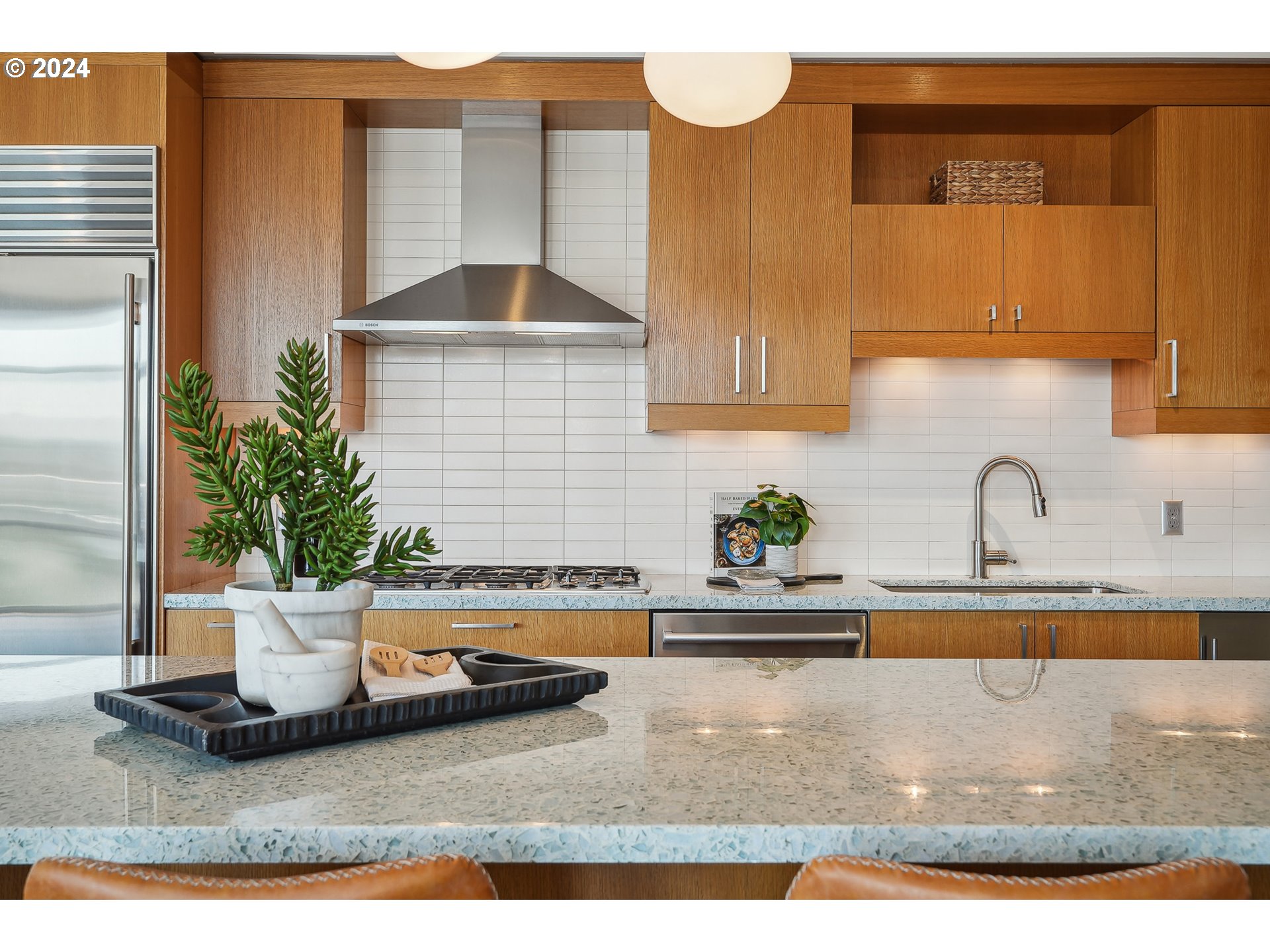 Photo #5: 24135575 Listing 