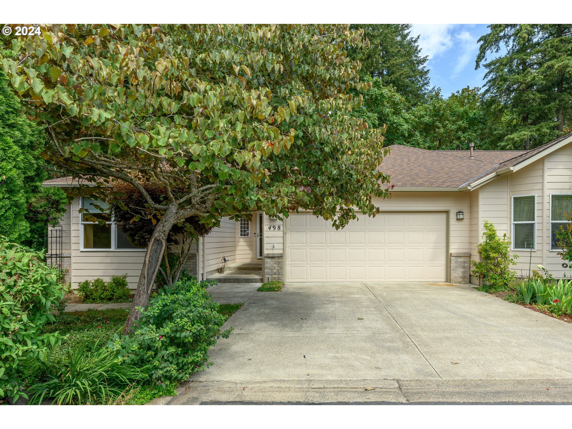 Photo of 498 FIRCREST PL McMinnville OR 97128