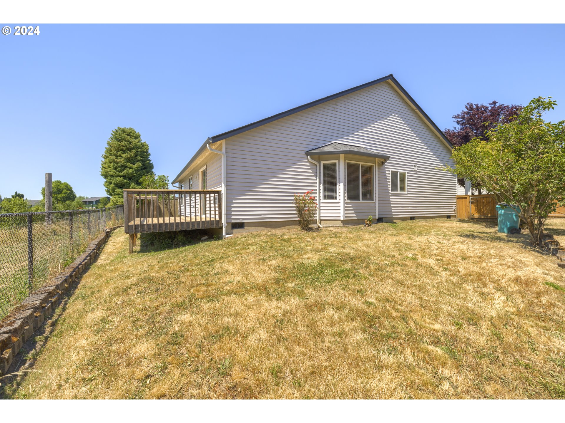 219 NW 146th St, Vancouver, WA 98685