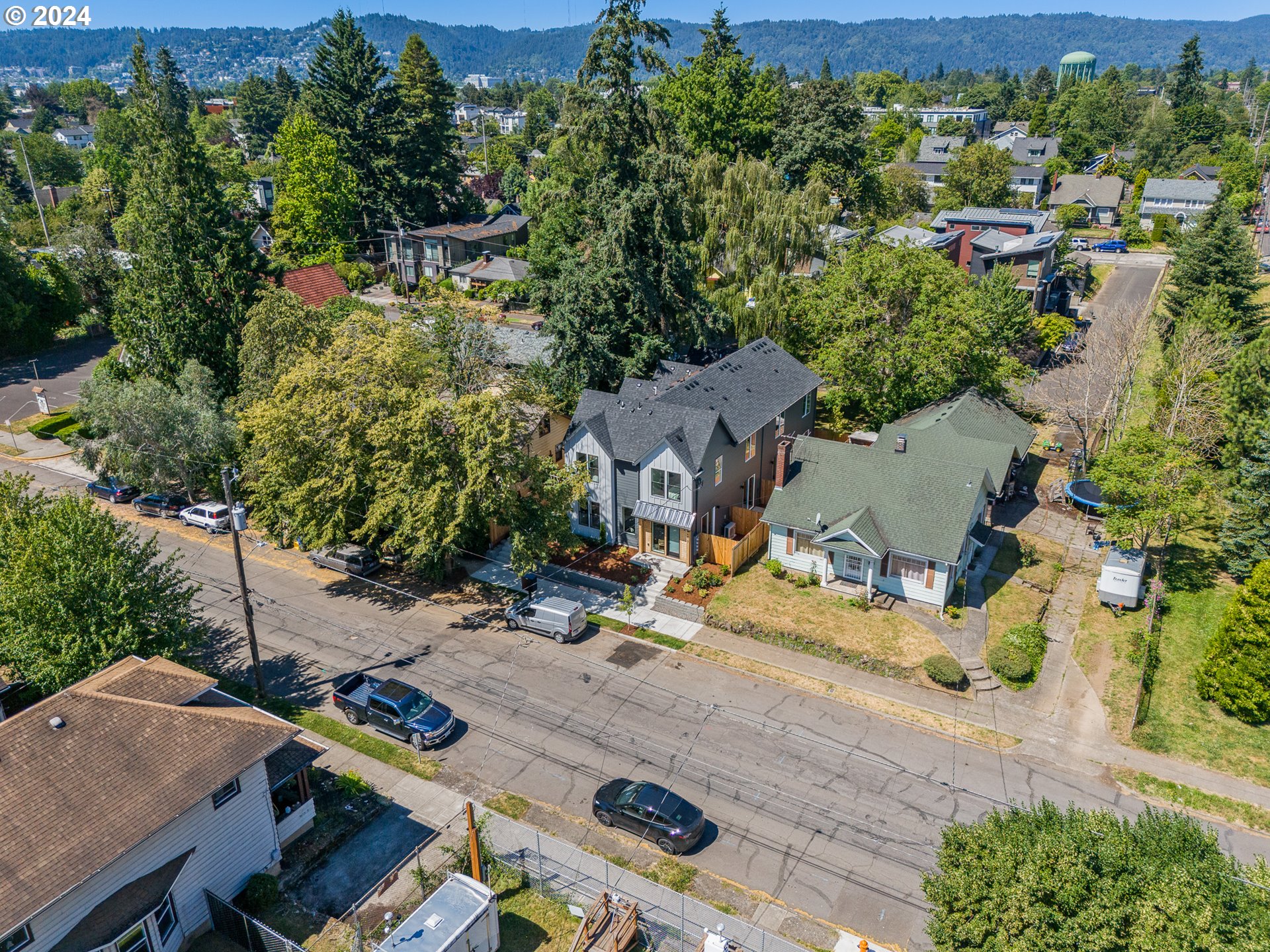 Photo #6: 24139880 Listing 