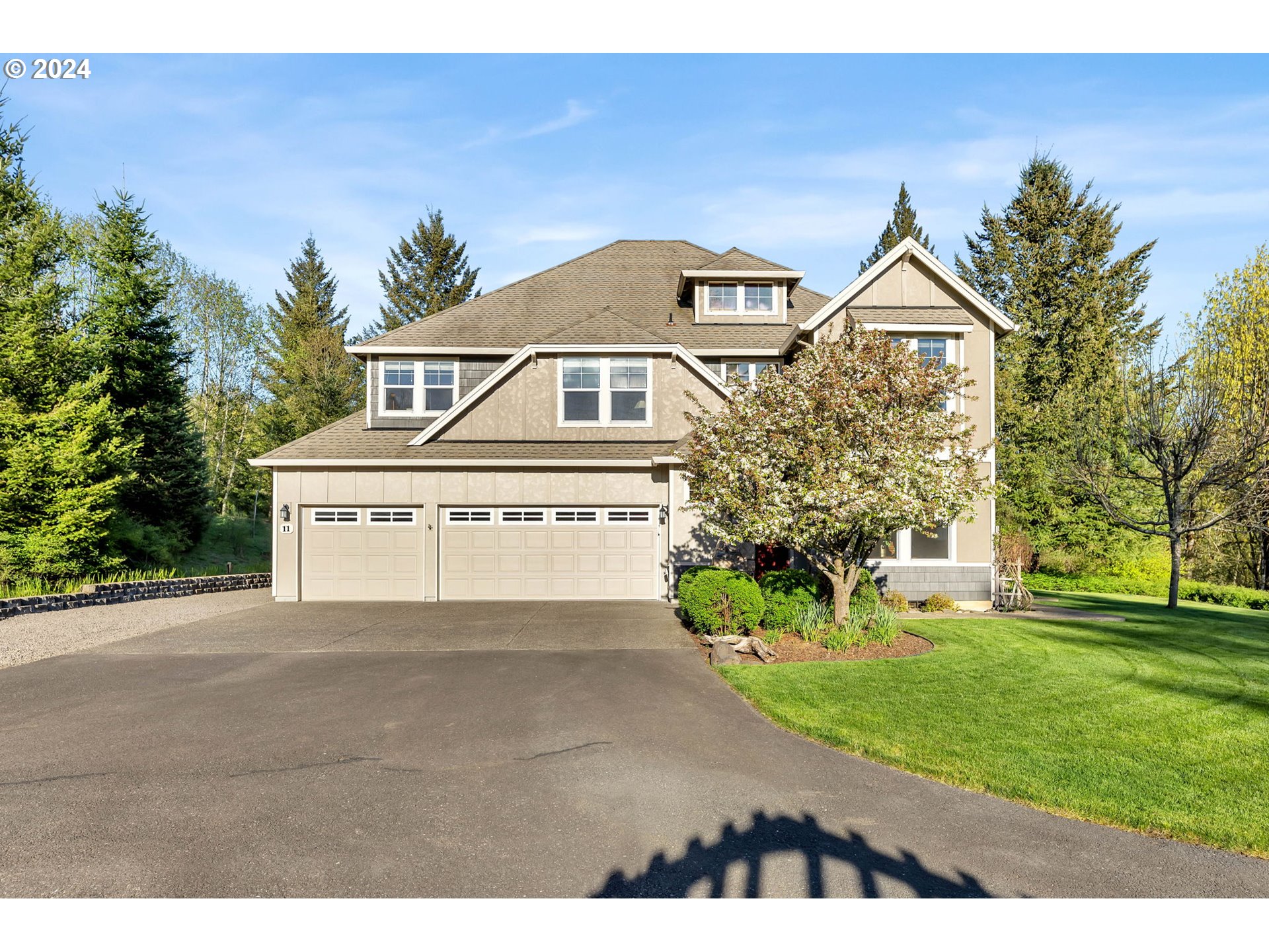 11  Thompson Dr, Washougal, WA 98671