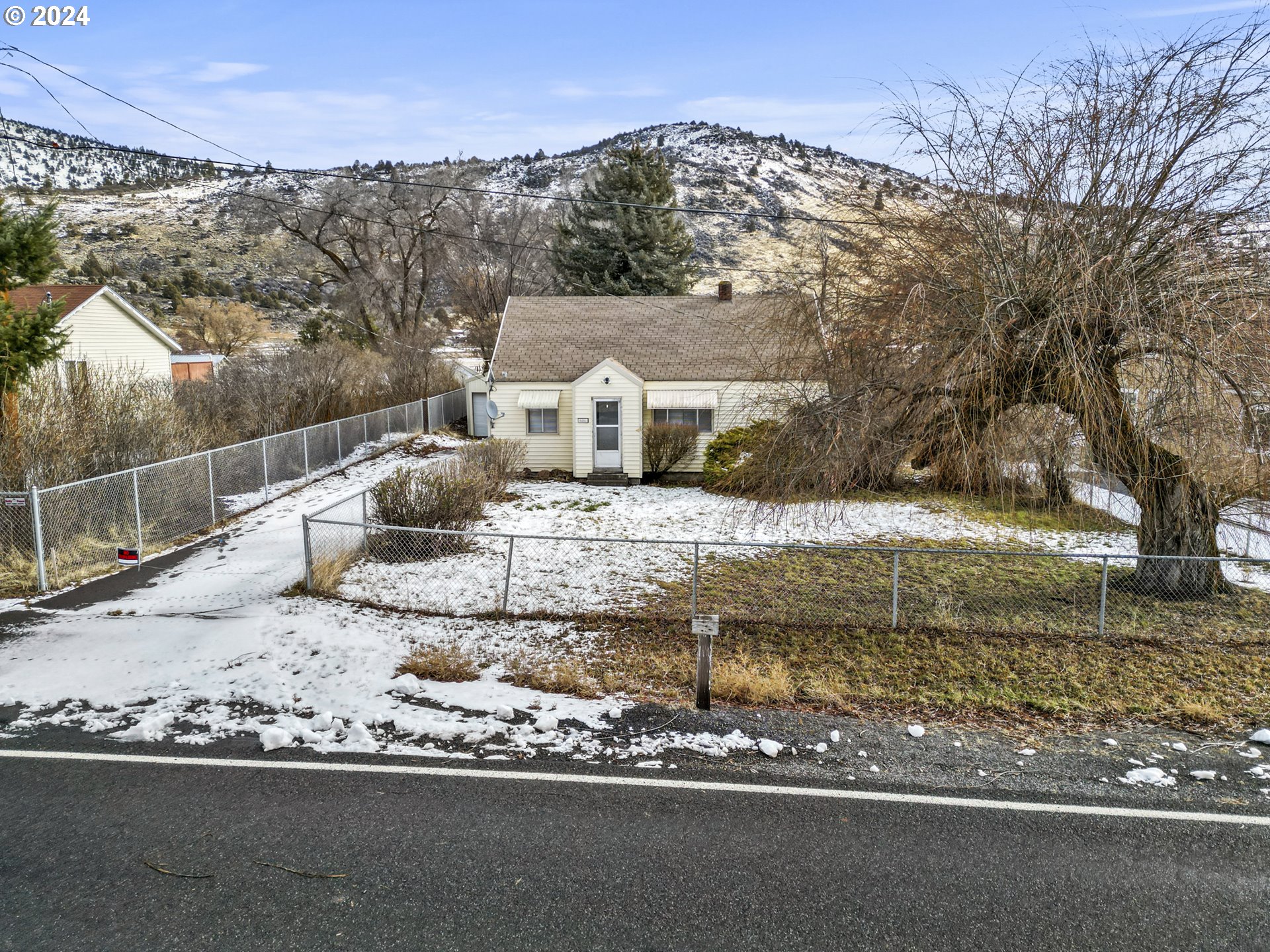 Photo of 5851 WOCUS RD Klamath Falls OR 97601