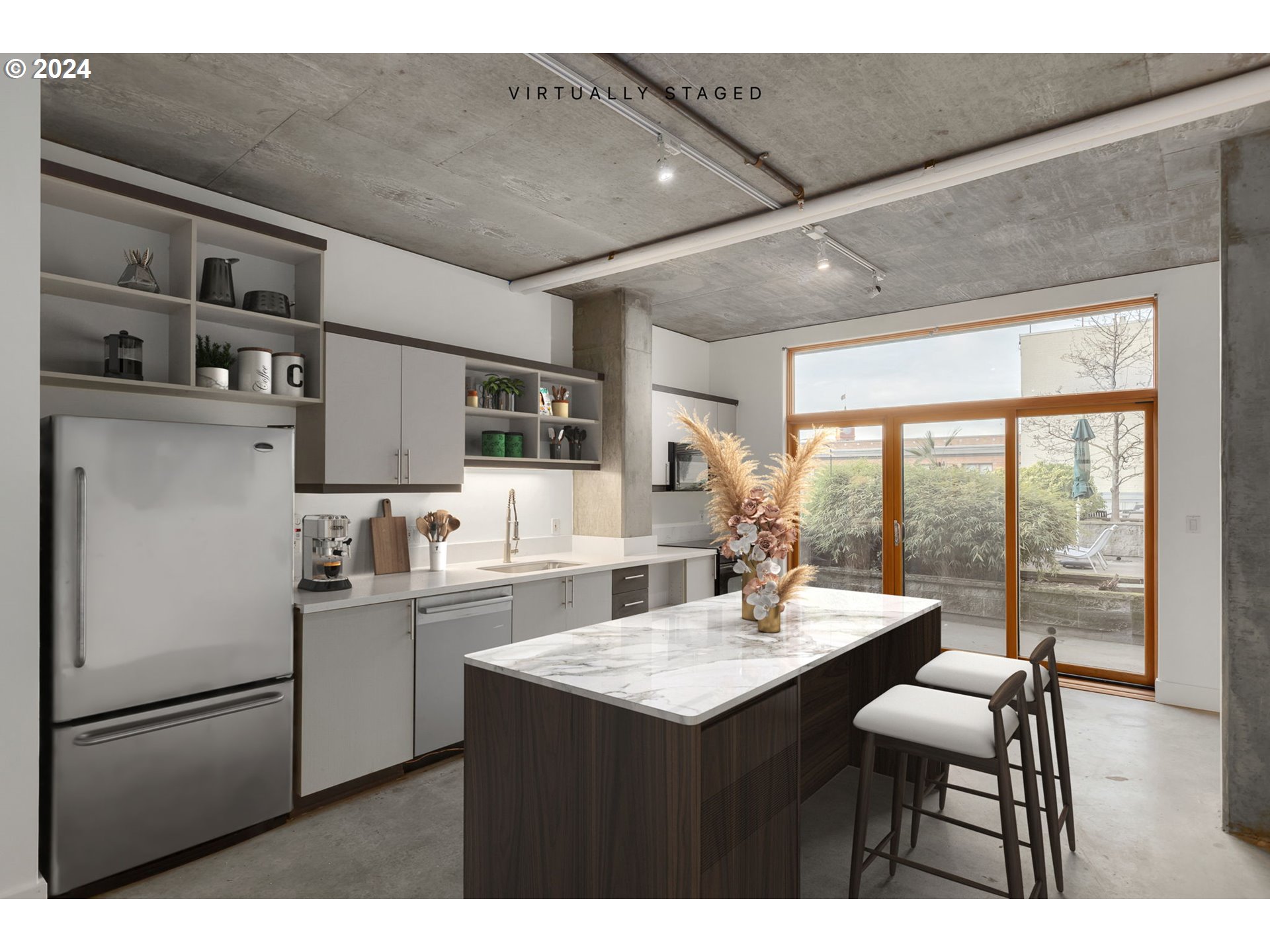 Photo #5: 24145852 Listing 