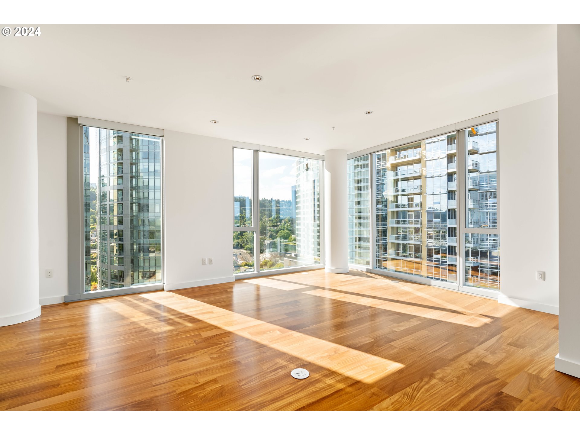 Photo #6: 24147725 Listing 