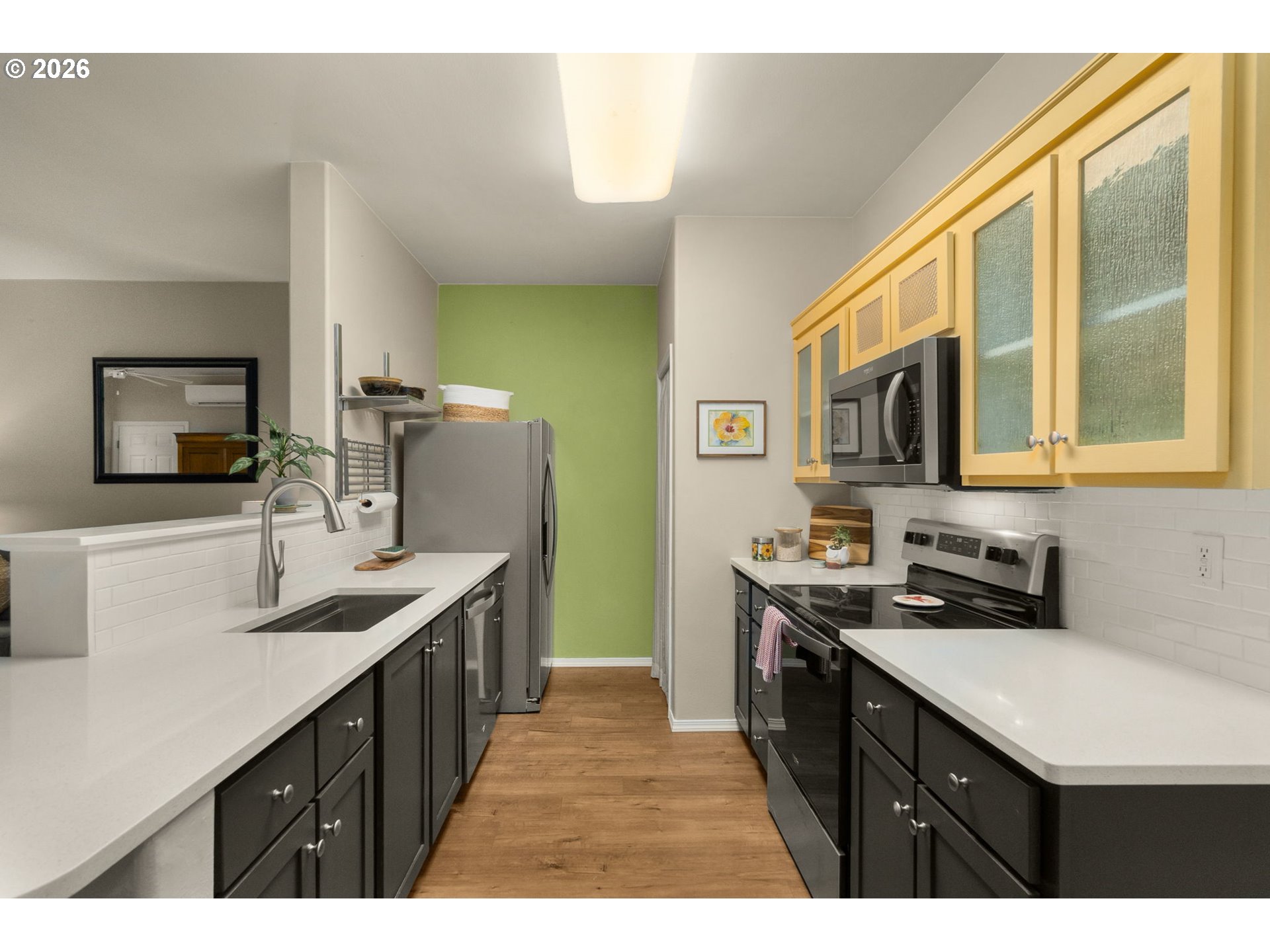 Photo #3: 241494212 Listing: Photo #3