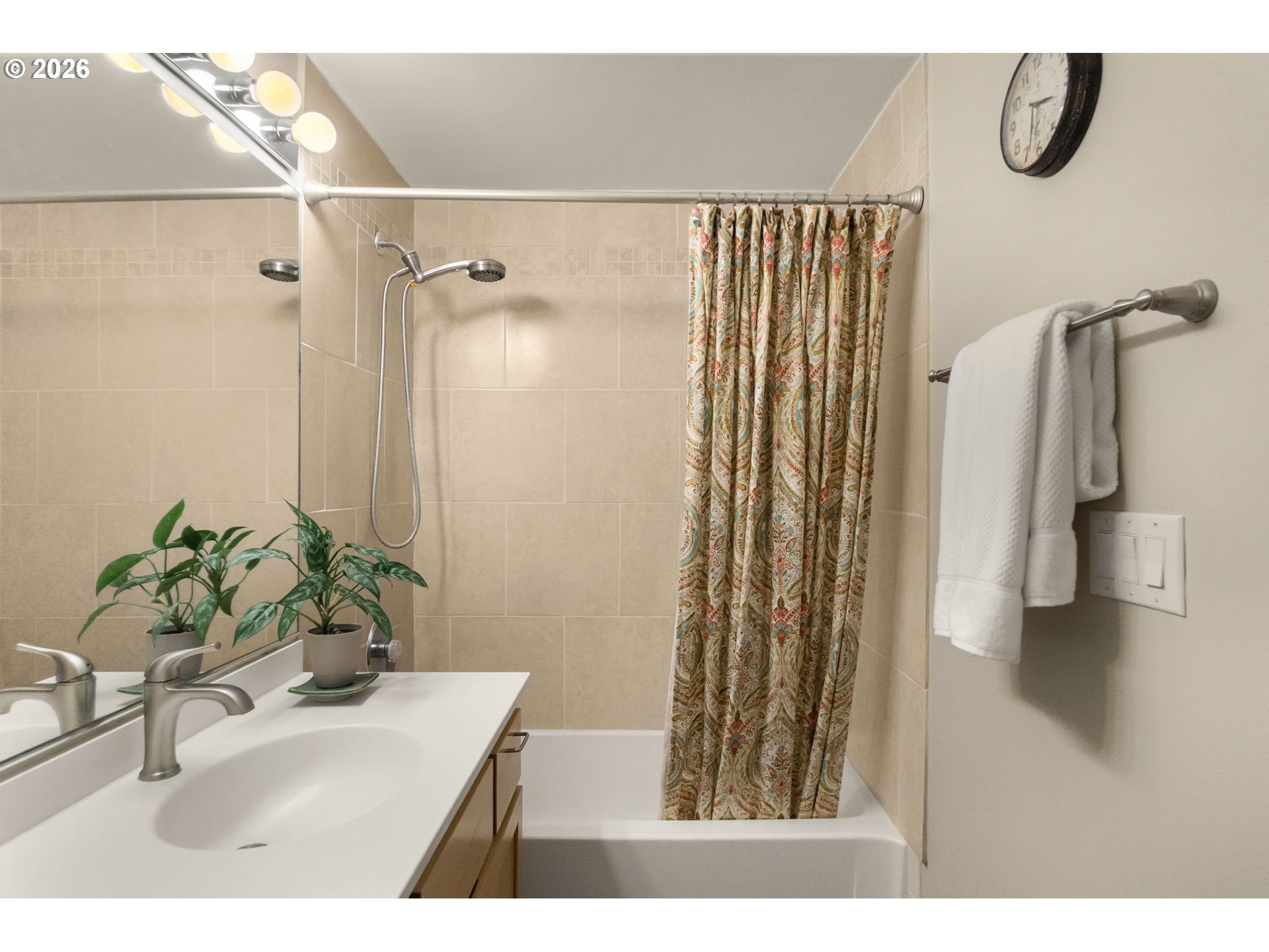 Photo #13: 241494212 Listing: Photo #13