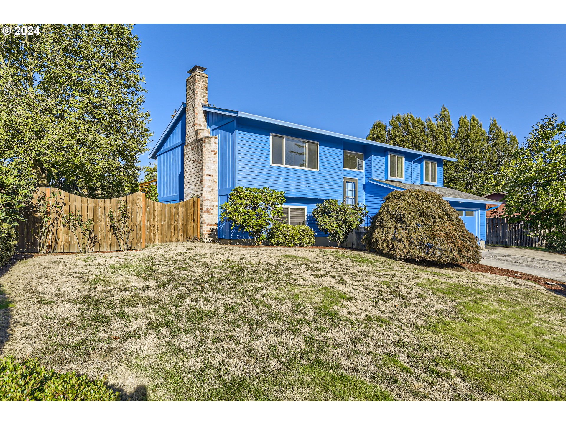 Photo of 2329 BEAVER CREEK LN Troutdale OR 97060