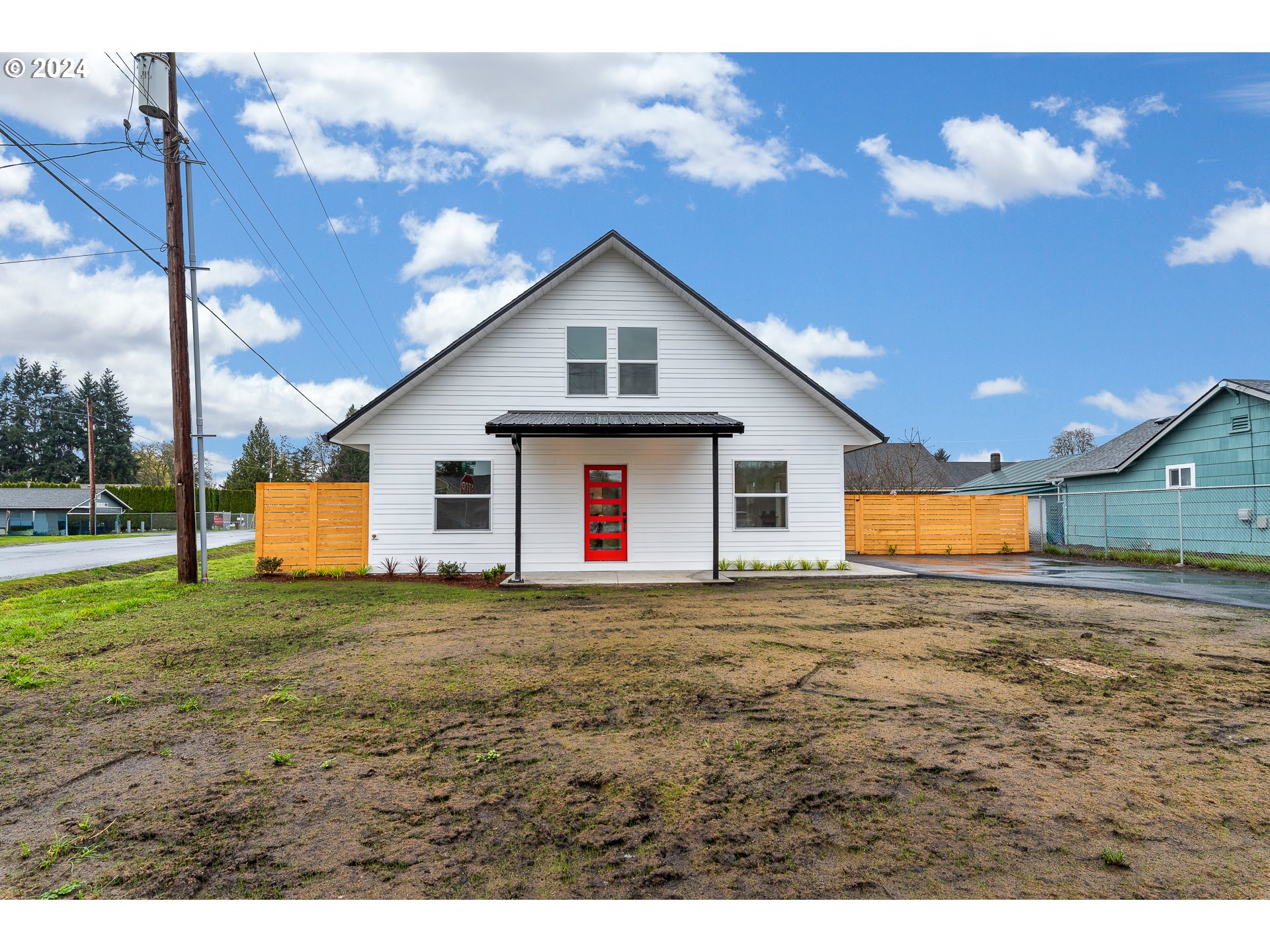 1417 S 8TH AVE, Kelso, WA 