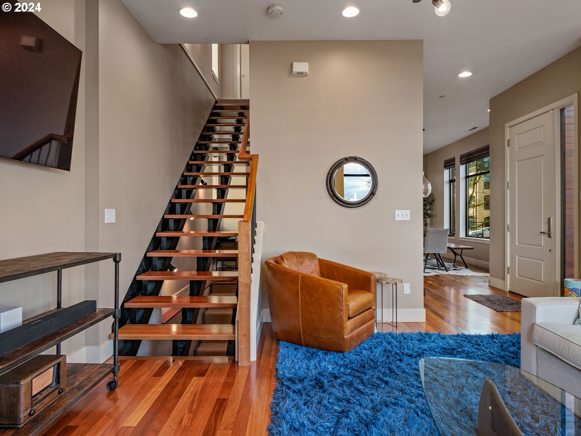 Photo #4: 24153026 Listing 