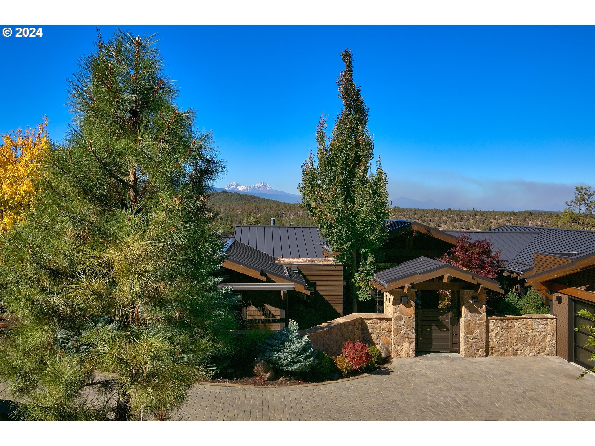 1668 NW WILD RYE CIR, Bend, OR 