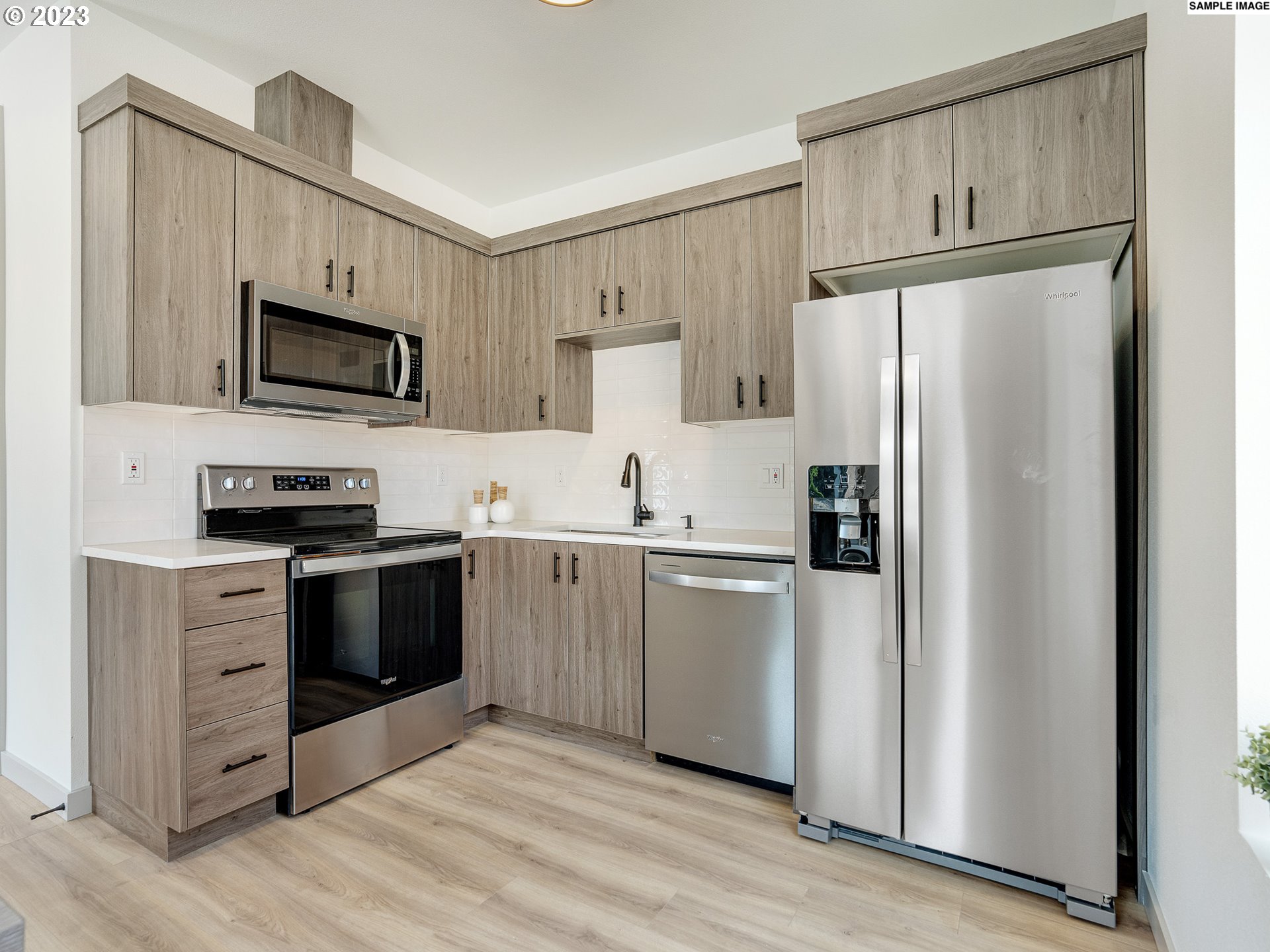 Photo #6: 24157111 Listing 
