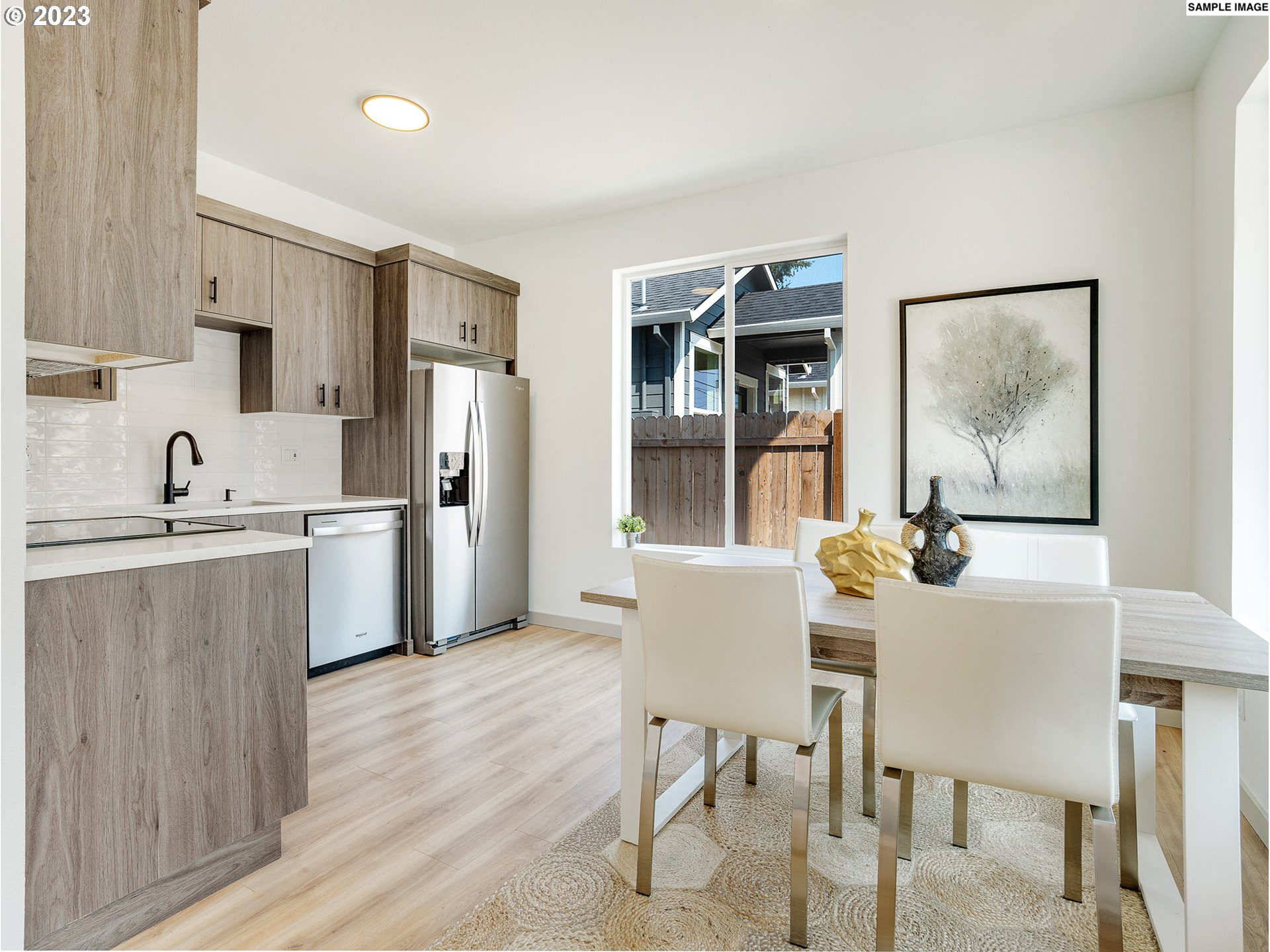 Photo #5: 24157111 Listing 